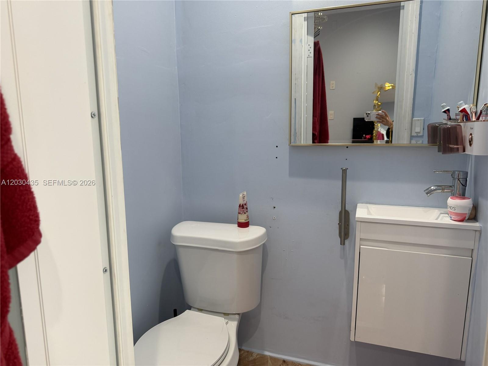 LAKE RICKY ESTS - Residential Lease