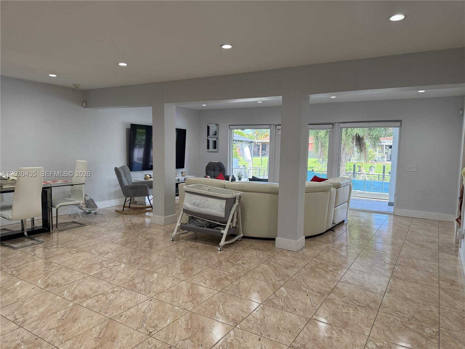 LAKE RICKY ESTS - Residential Lease
