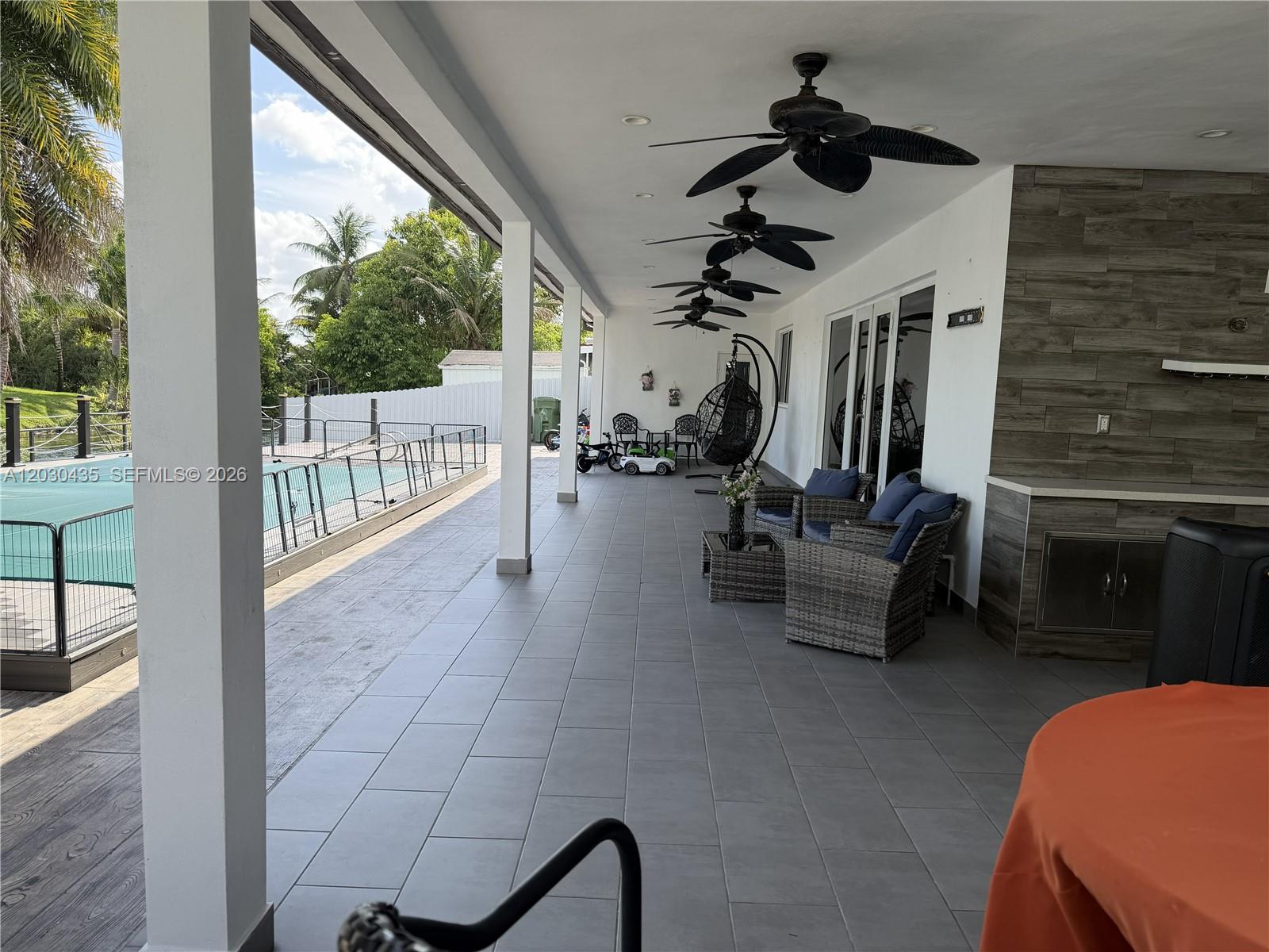 LAKE RICKY ESTS - Residential Lease