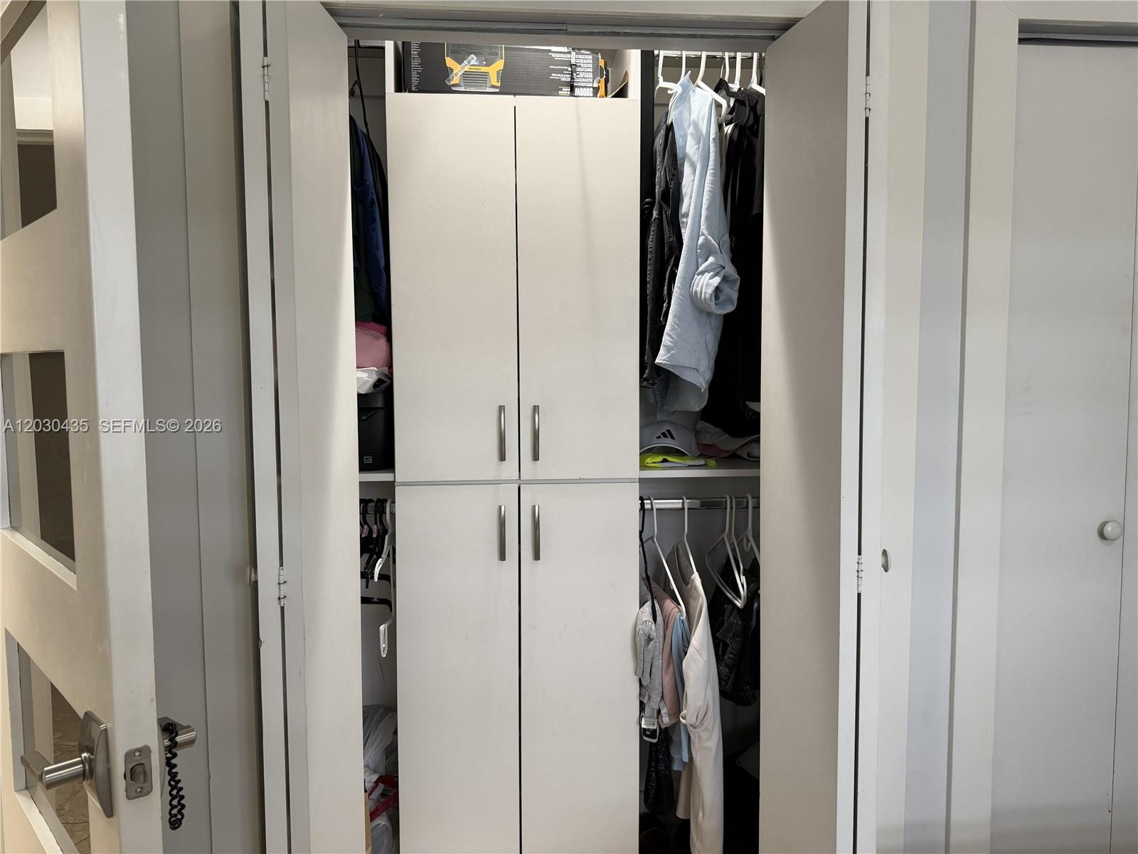 LAKE RICKY ESTS - Residential Lease