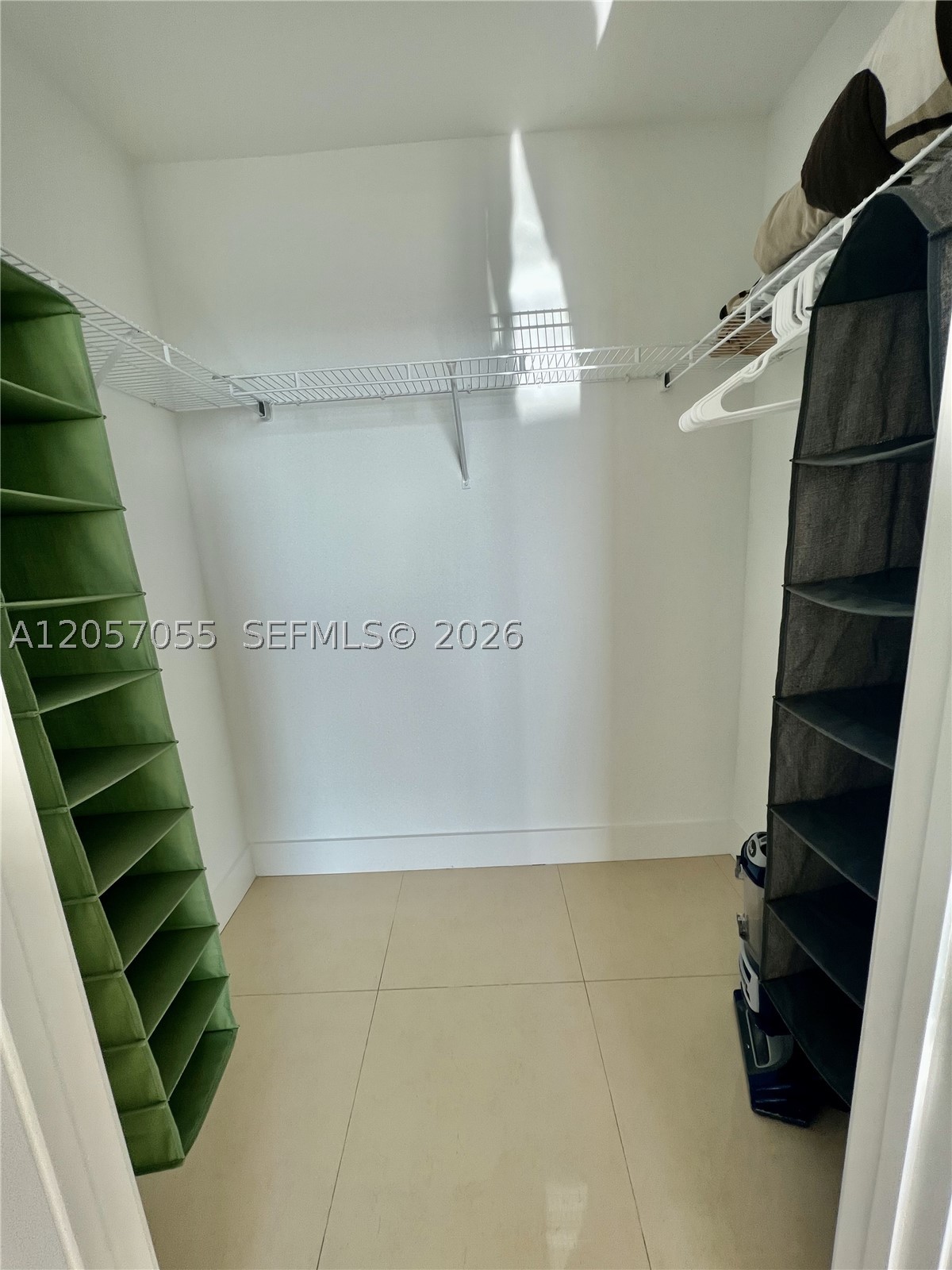 Axis On Brickell - Residential Lease
