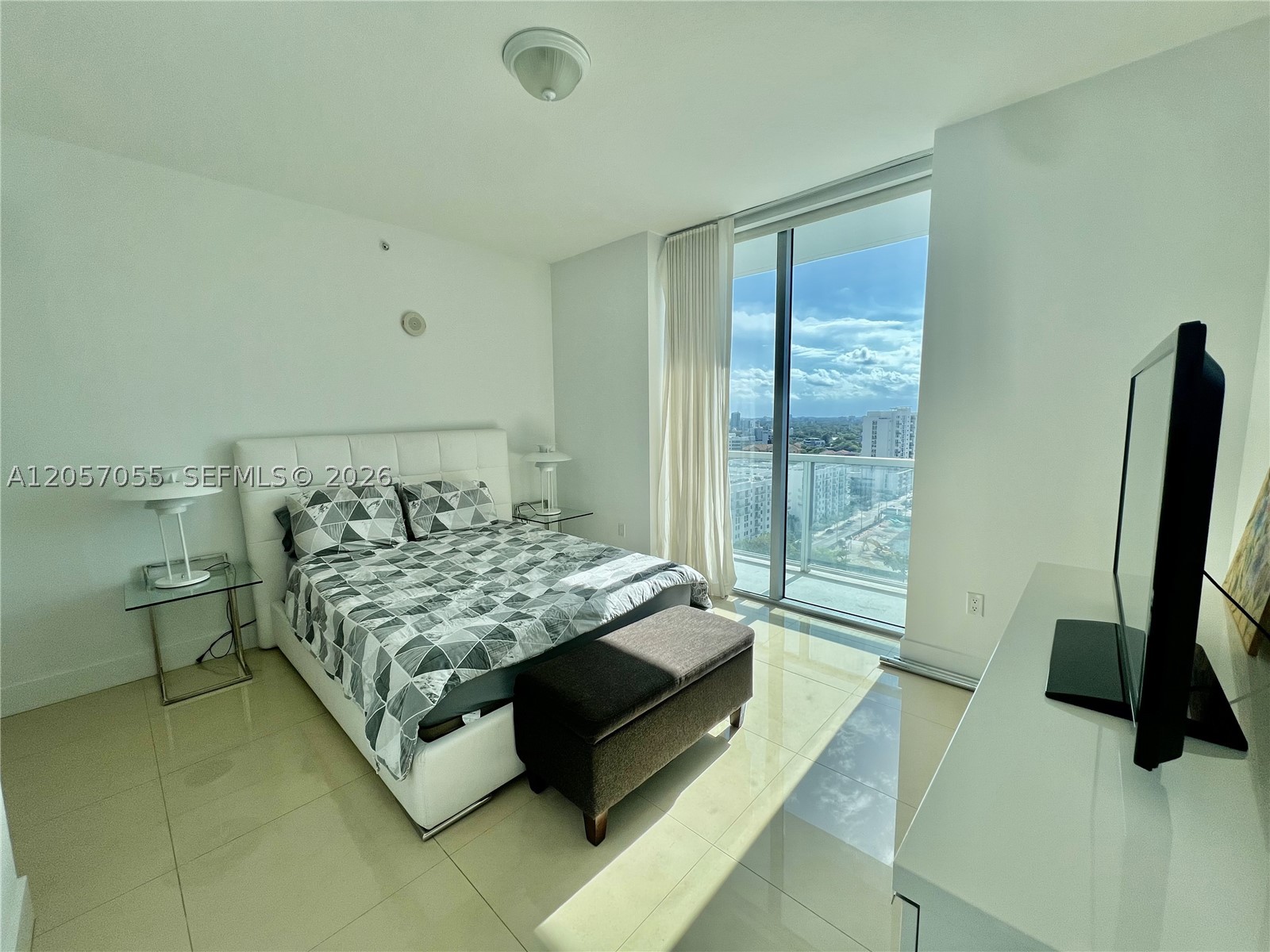 Axis On Brickell - Residential Lease