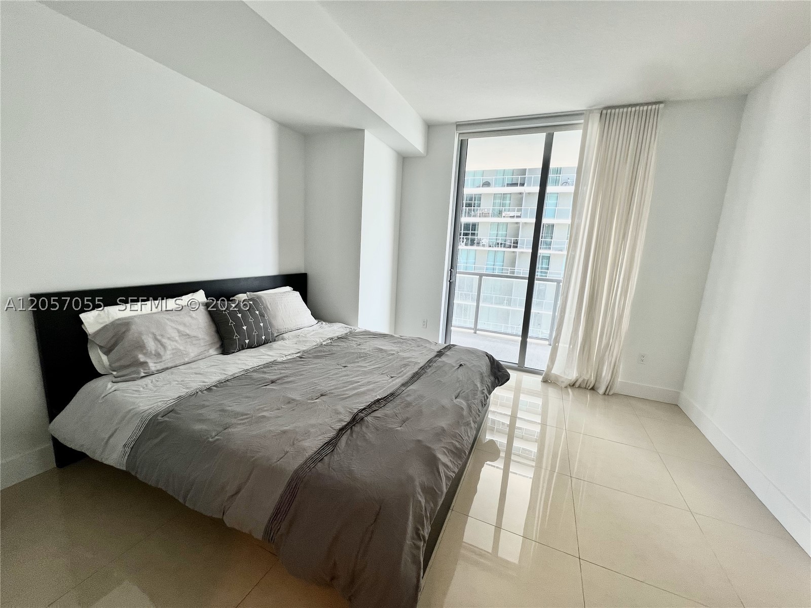 Axis On Brickell - Residential Lease