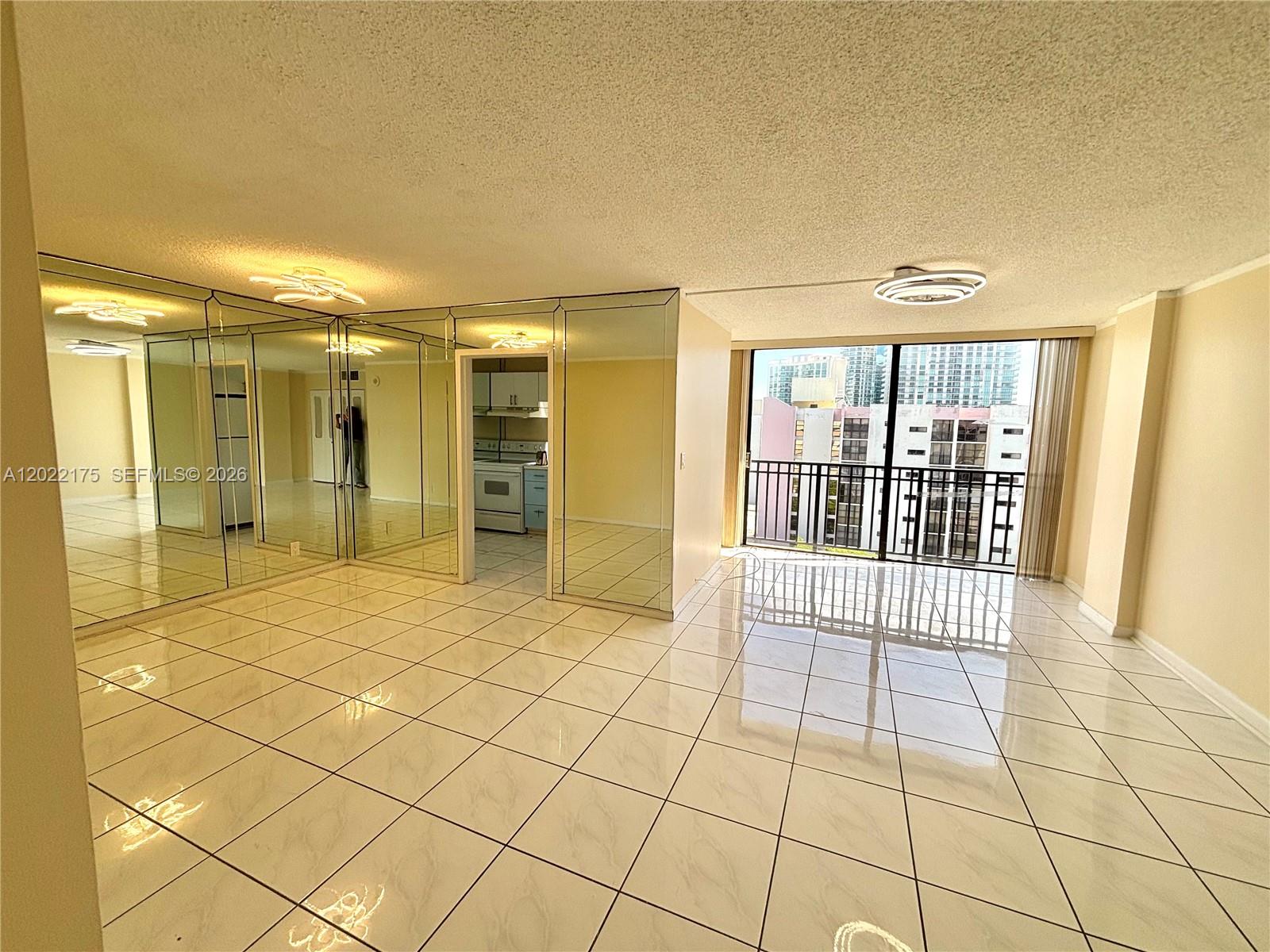 PLAZA OF AMERICAS CONDO P - Residential