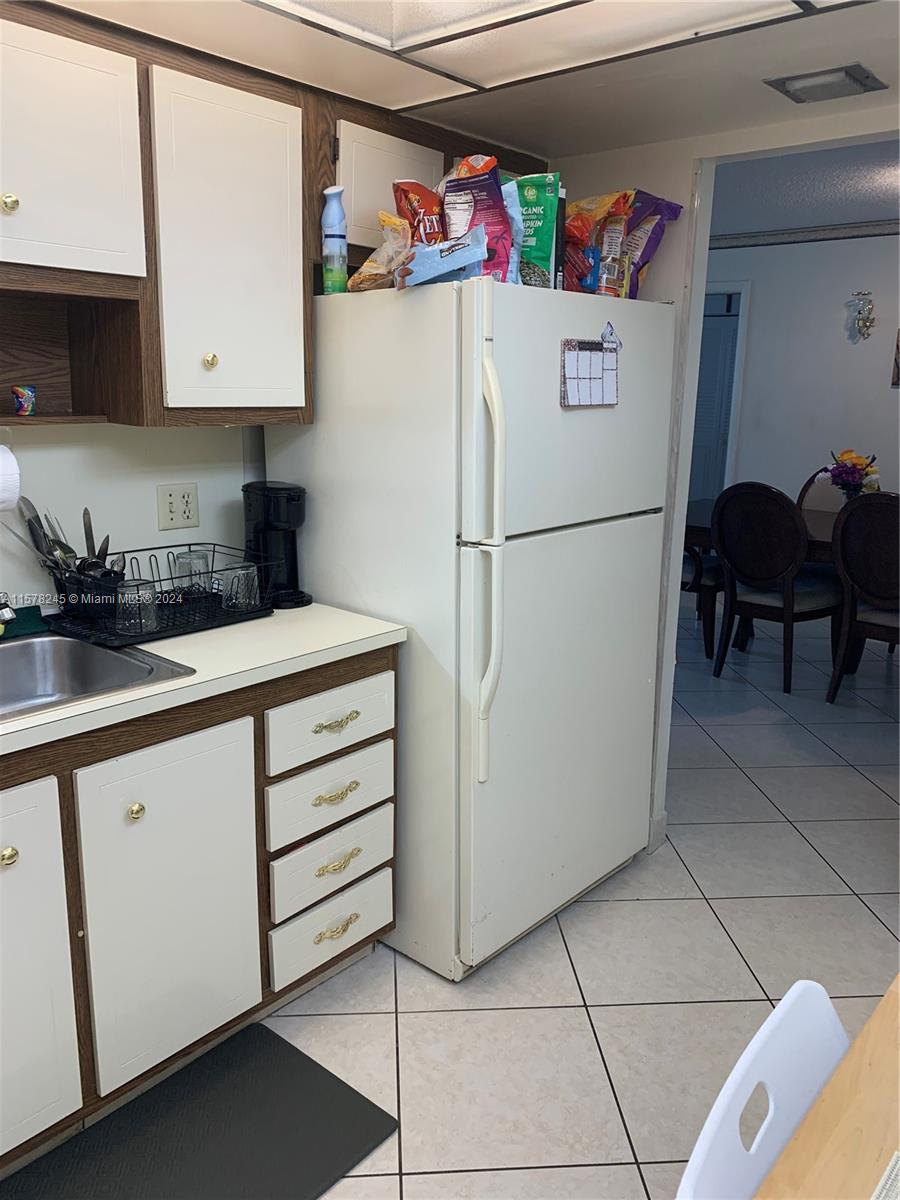 PARK PLACE CONDOMINIUM NO - Residential Lease