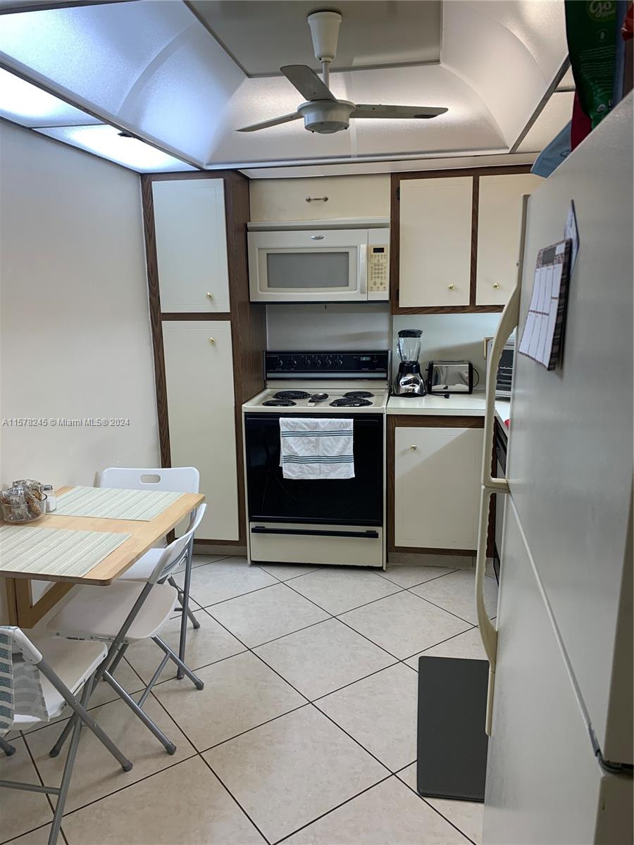 PARK PLACE CONDOMINIUM NO - Residential Lease