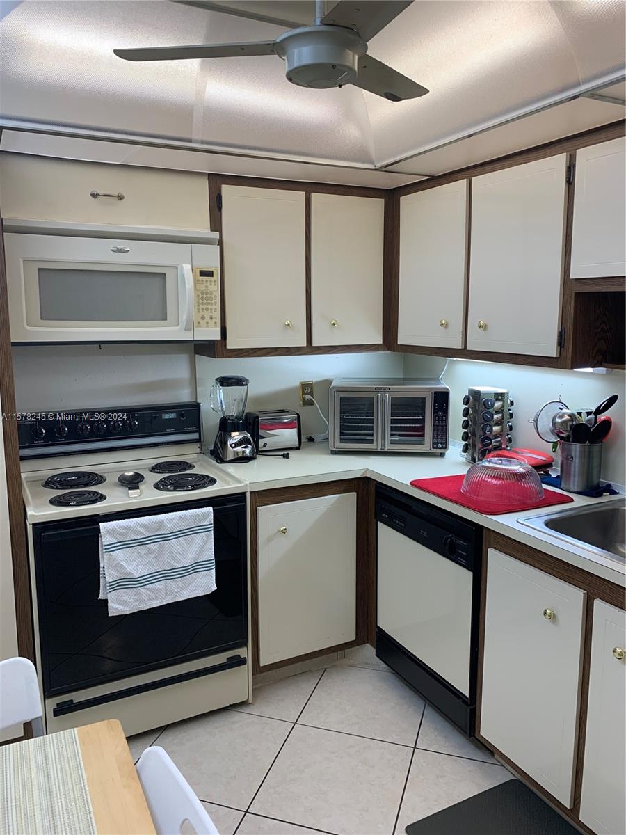 PARK PLACE CONDOMINIUM NO - Residential Lease
