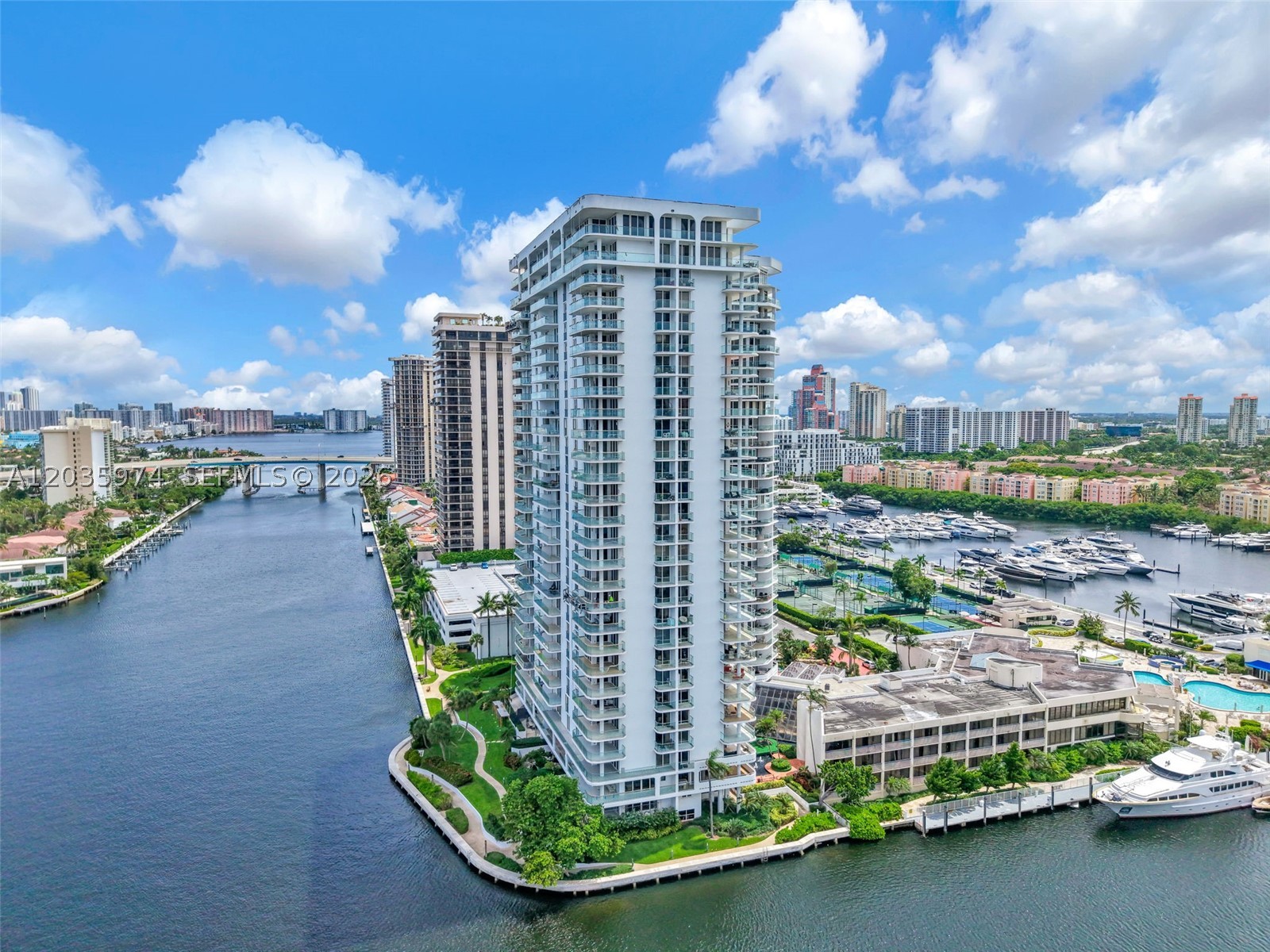 TURNBERRY ISLE CONDO - Residential Lease