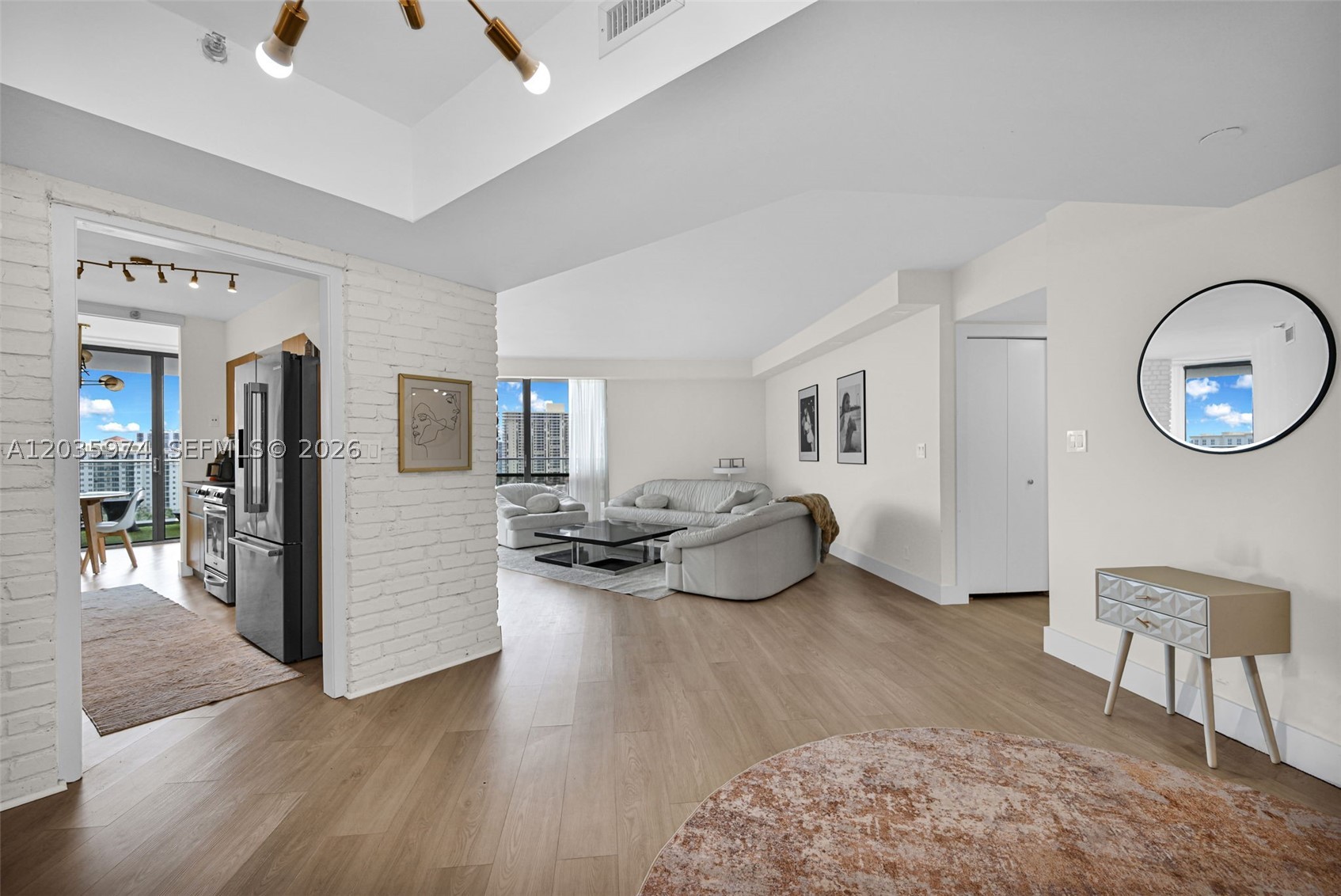 TURNBERRY ISLE CONDO - Residential Lease