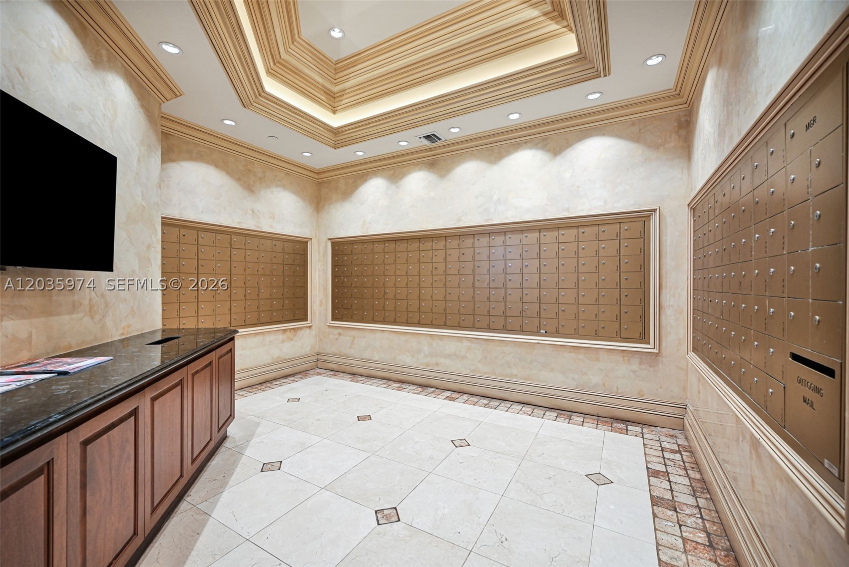 TURNBERRY ISLE CONDO - Residential Lease
