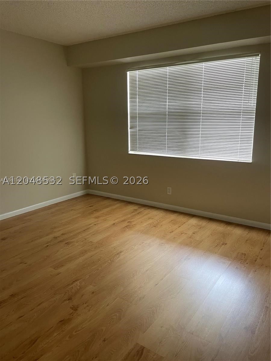 ROLLING HILLS GOLF AND TE - Residential