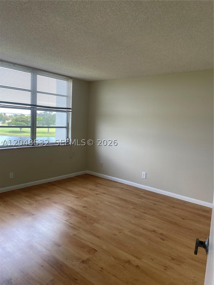 ROLLING HILLS GOLF AND TE - Residential