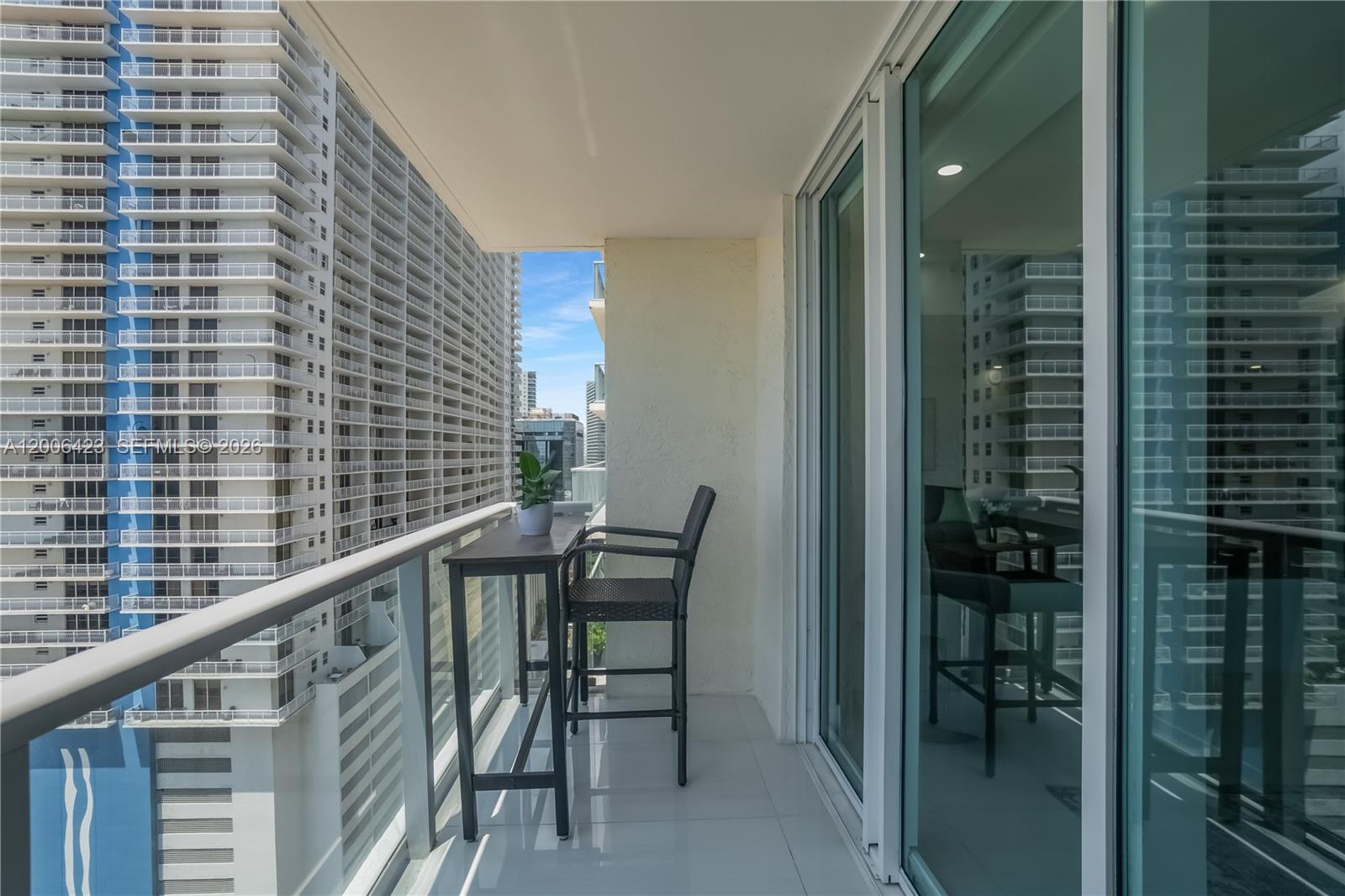 THE MARK ON BRICKELL COND - Residential