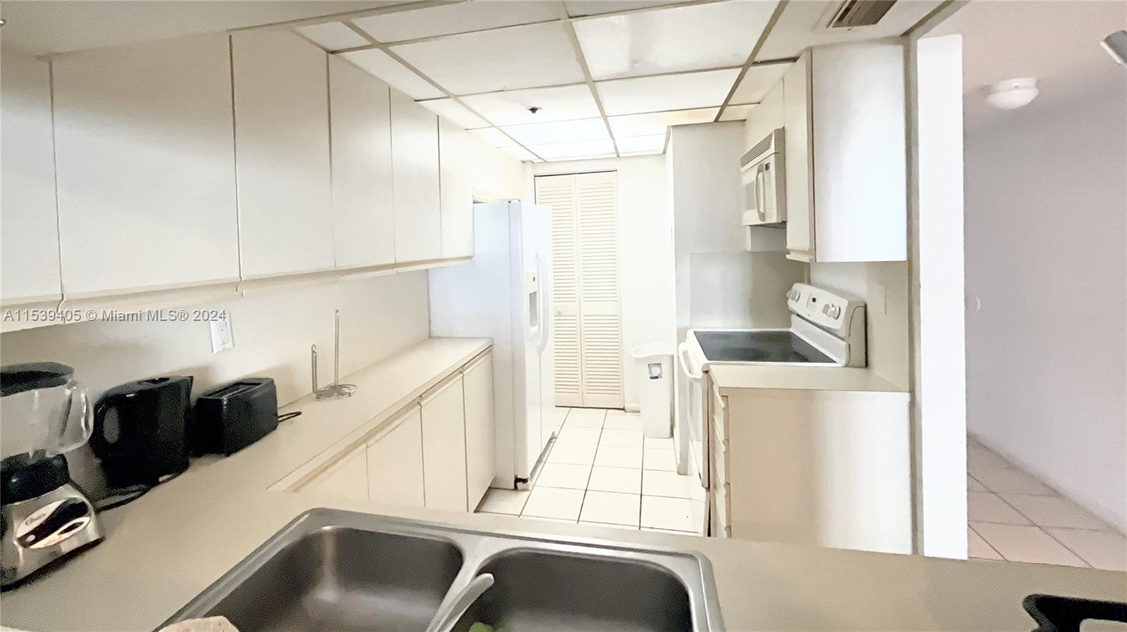 VENETIA CONDO - Residential