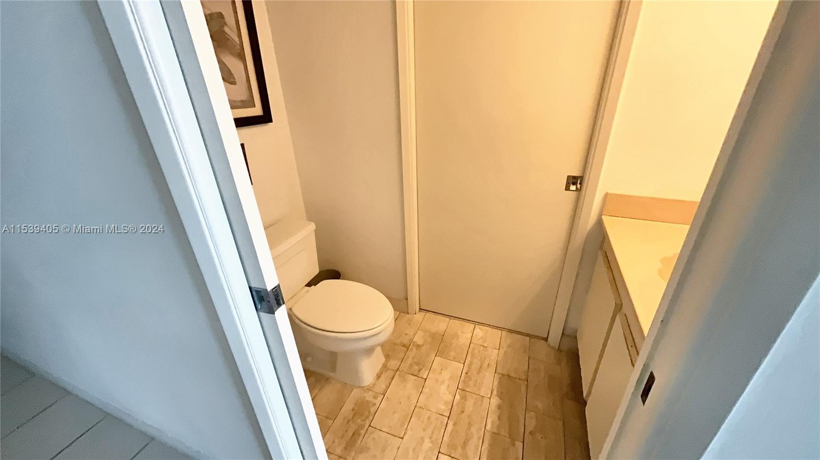 VENETIA CONDO - Residential