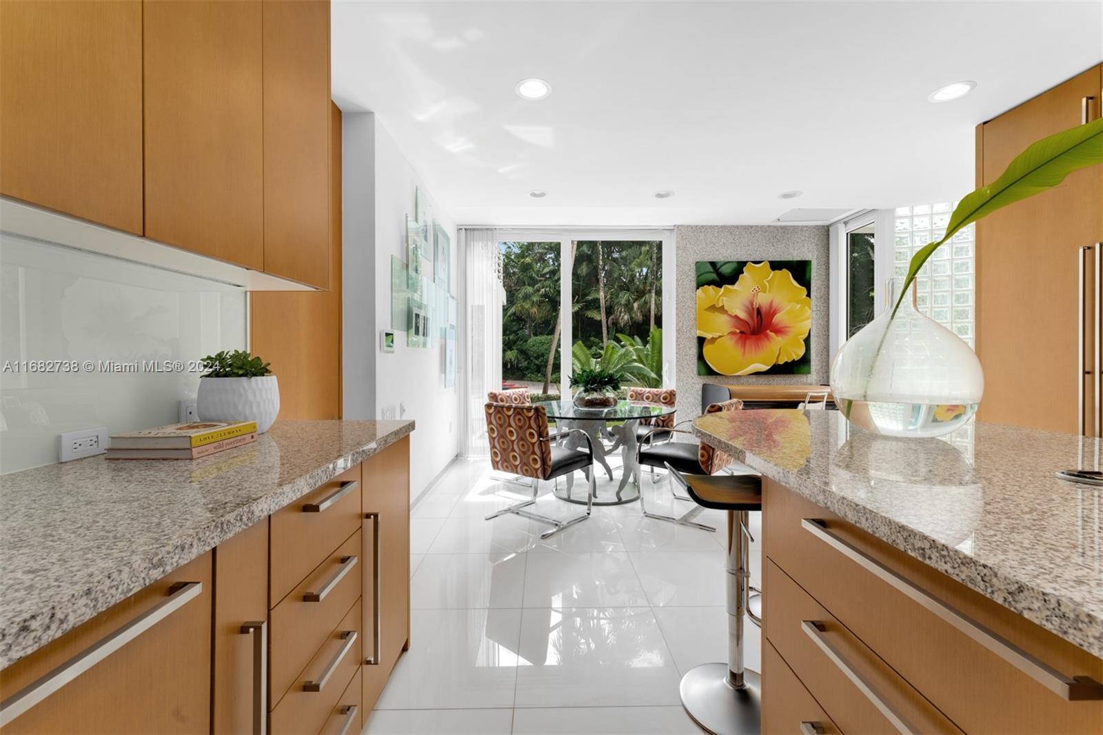 MANGO BAY - Residential