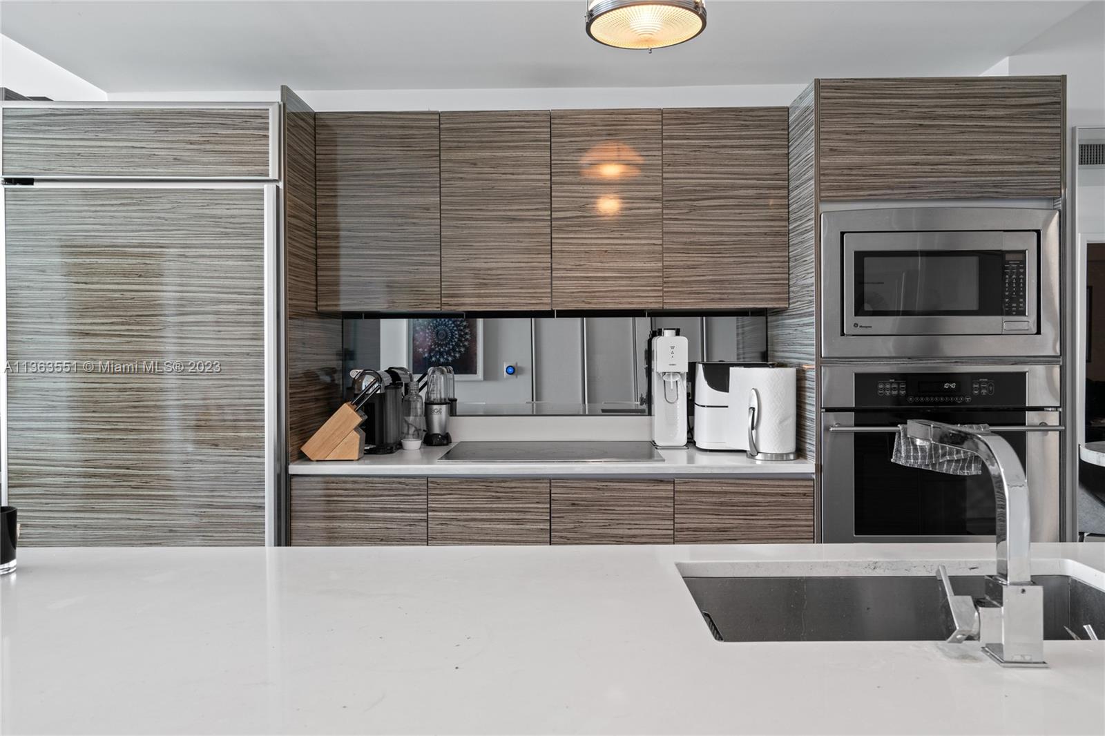 ICON BAY CONDO - Residential Lease