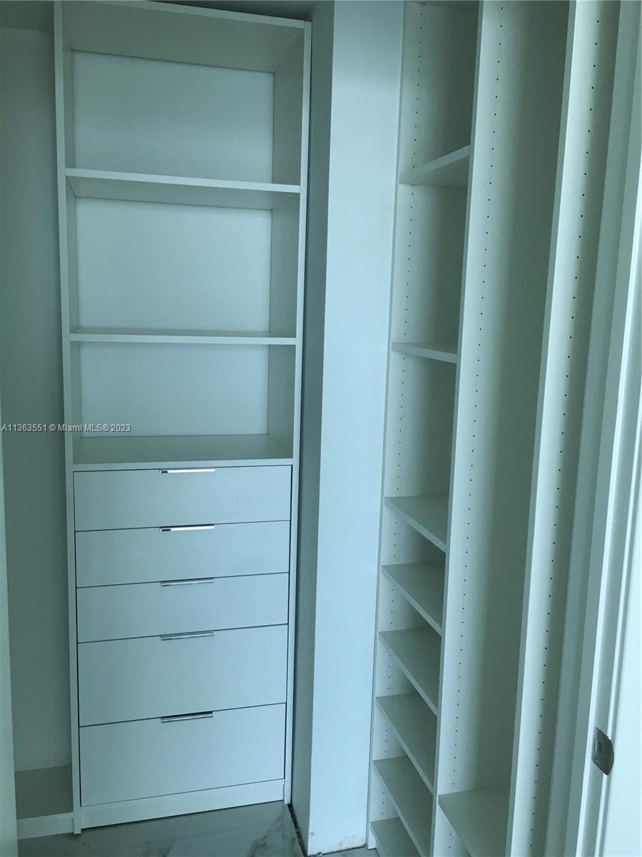 ICON BAY CONDO - Residential Lease