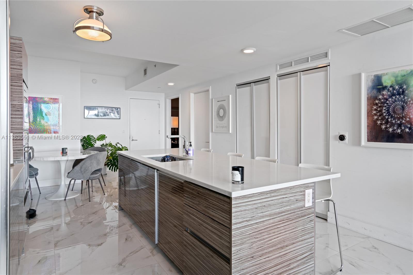 ICON BAY CONDO - Residential Lease