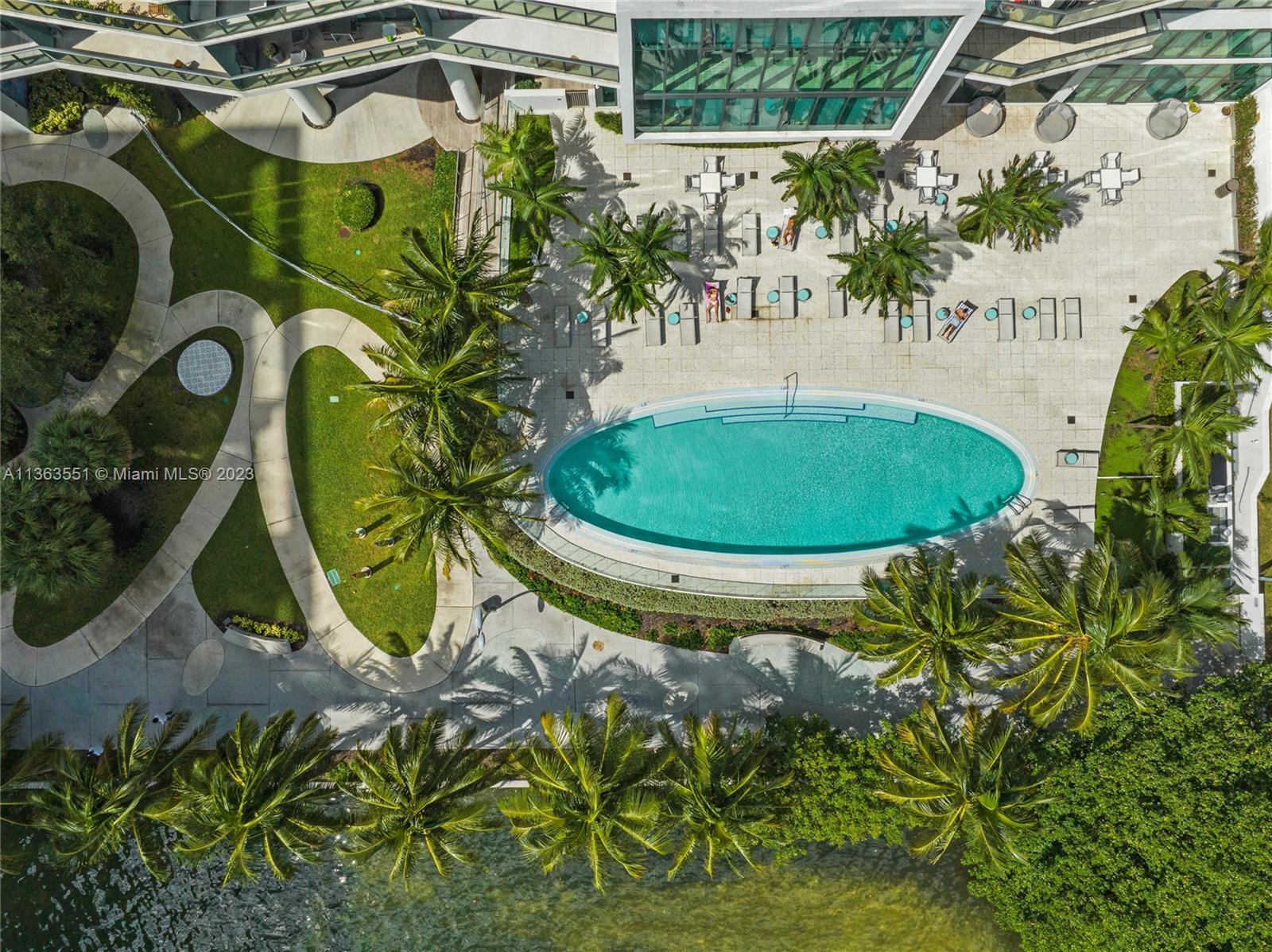 ICON BAY CONDO - Residential Lease
