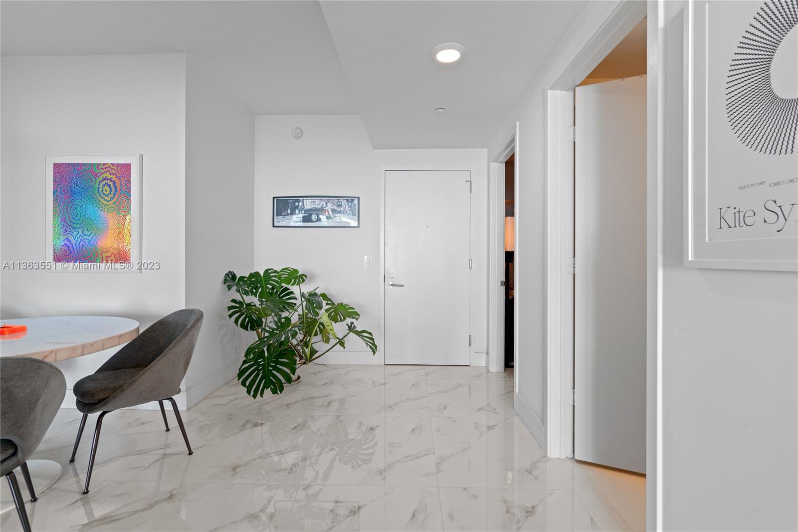 ICON BAY CONDO - Residential Lease