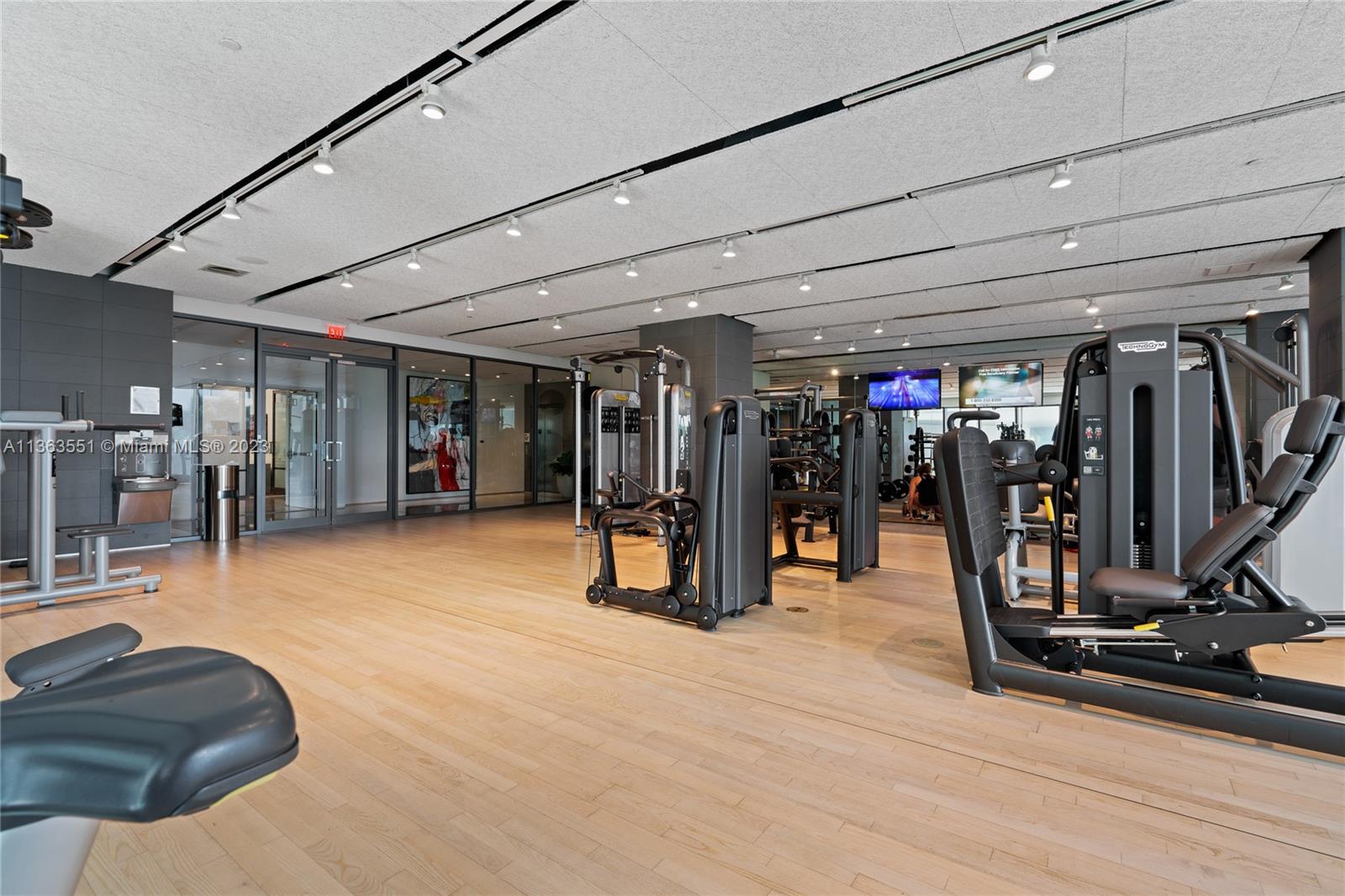 ICON BAY CONDO - Residential Lease