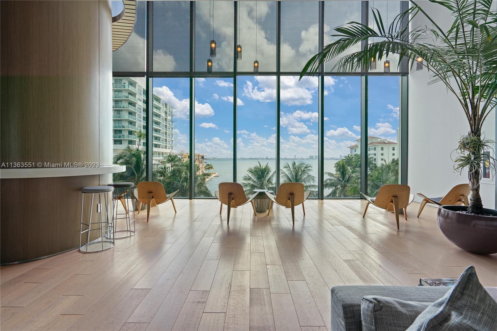 ICON BAY CONDO - Residential Lease