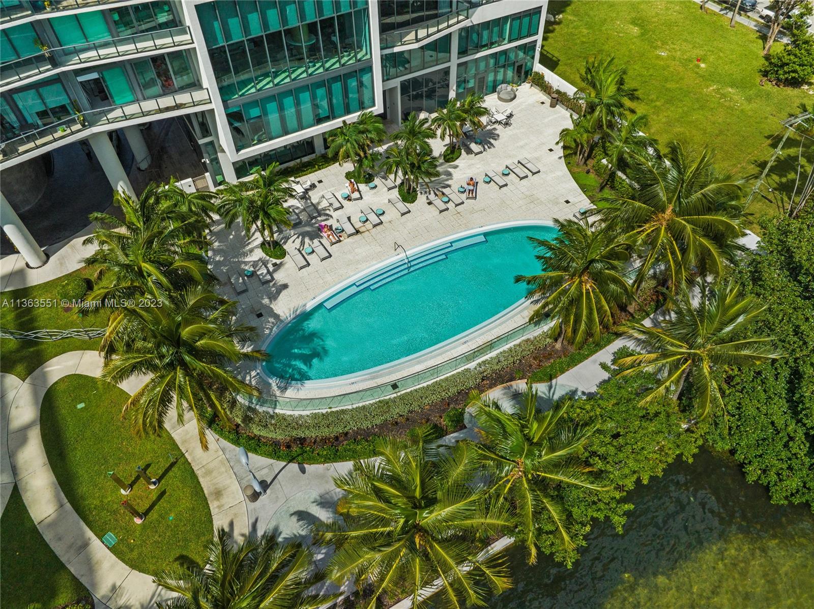 ICON BAY CONDO - Residential Lease