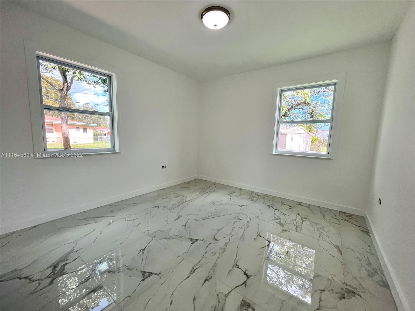 OVERBROOK SHORES NO 3 - Residential Lease