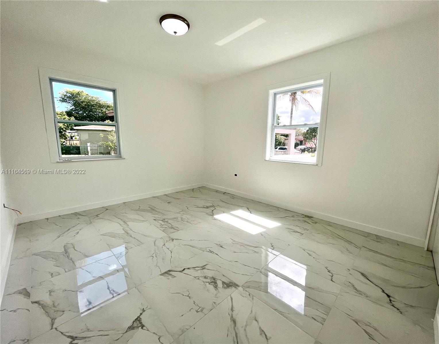 OVERBROOK SHORES NO 3 - Residential Lease