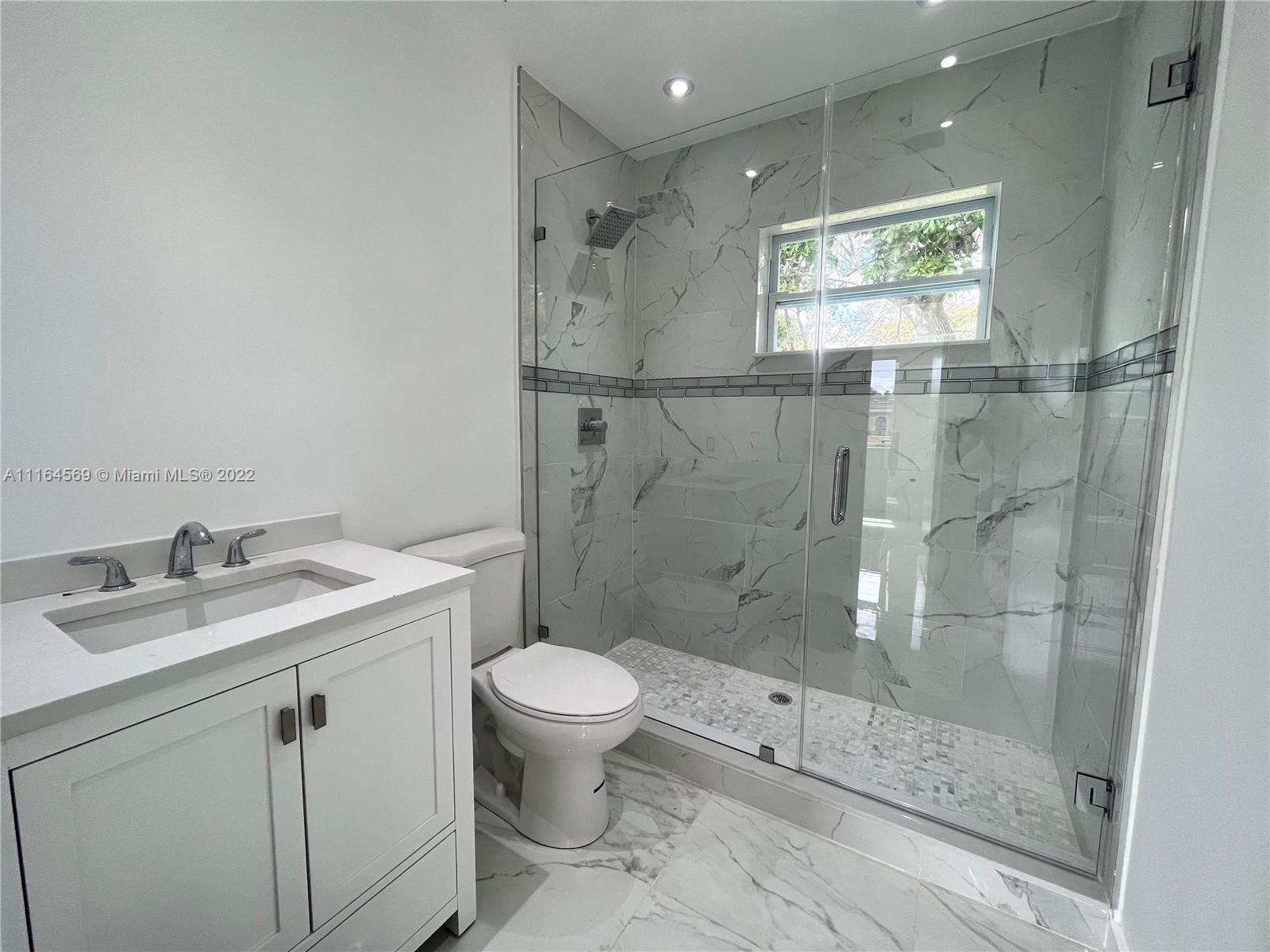 OVERBROOK SHORES NO 3 - Residential Lease
