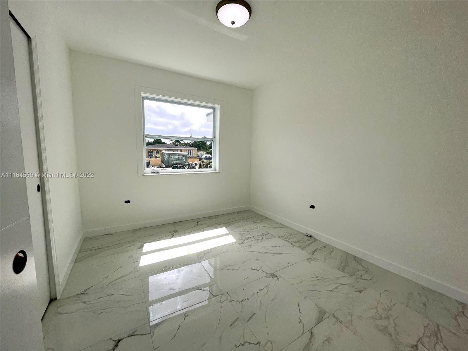 OVERBROOK SHORES NO 3 - Residential Lease