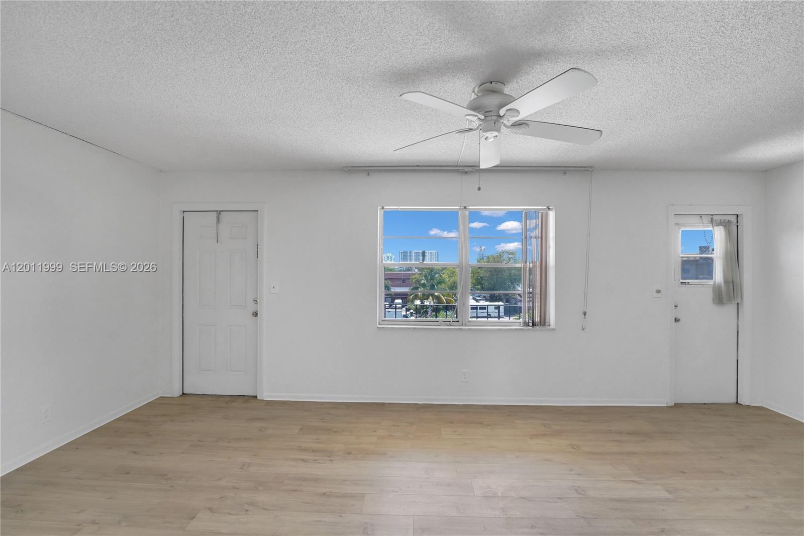 WARRENTON HOUSE CONDO - Residential