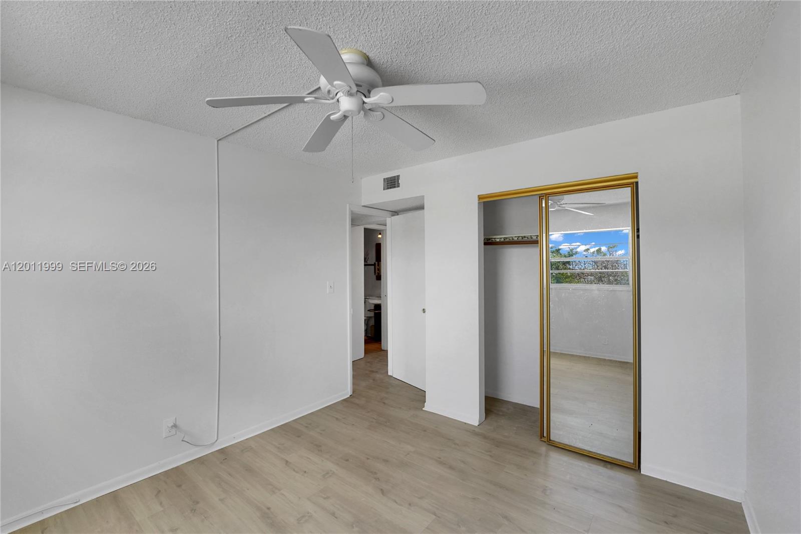 WARRENTON HOUSE CONDO - Residential