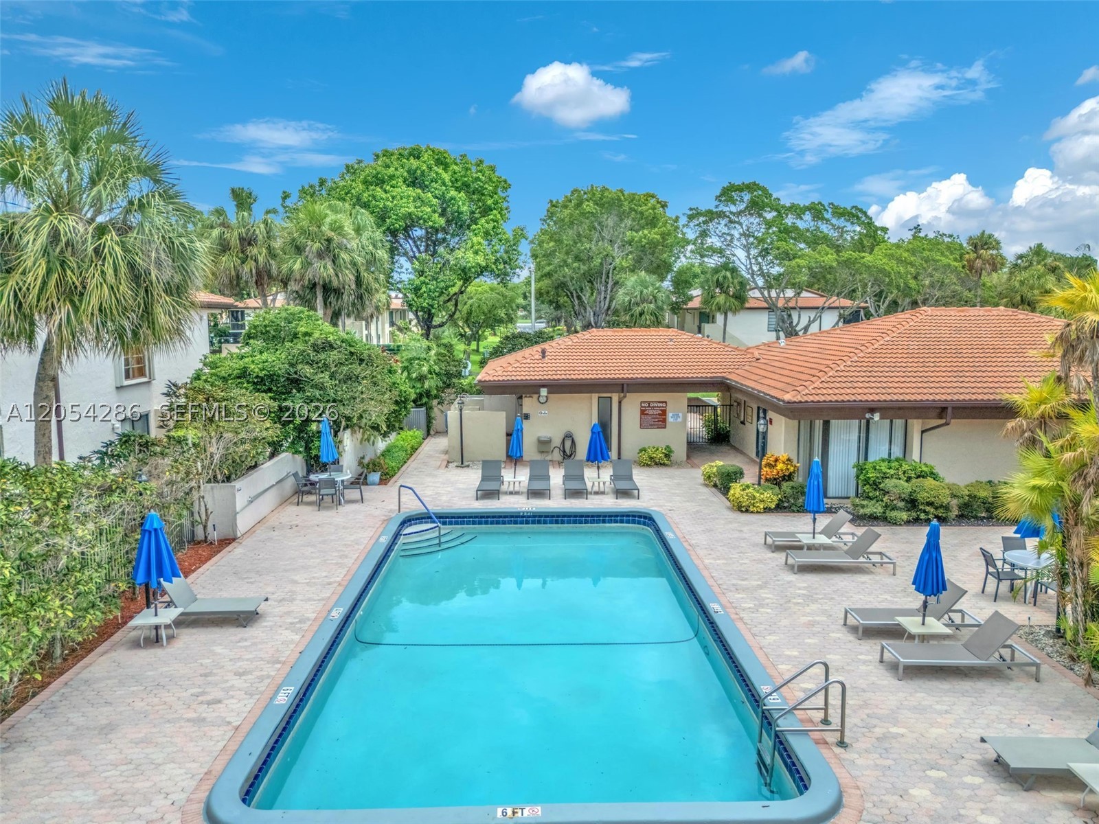 HORIZONS OF BOCA LAGO CON - Residential