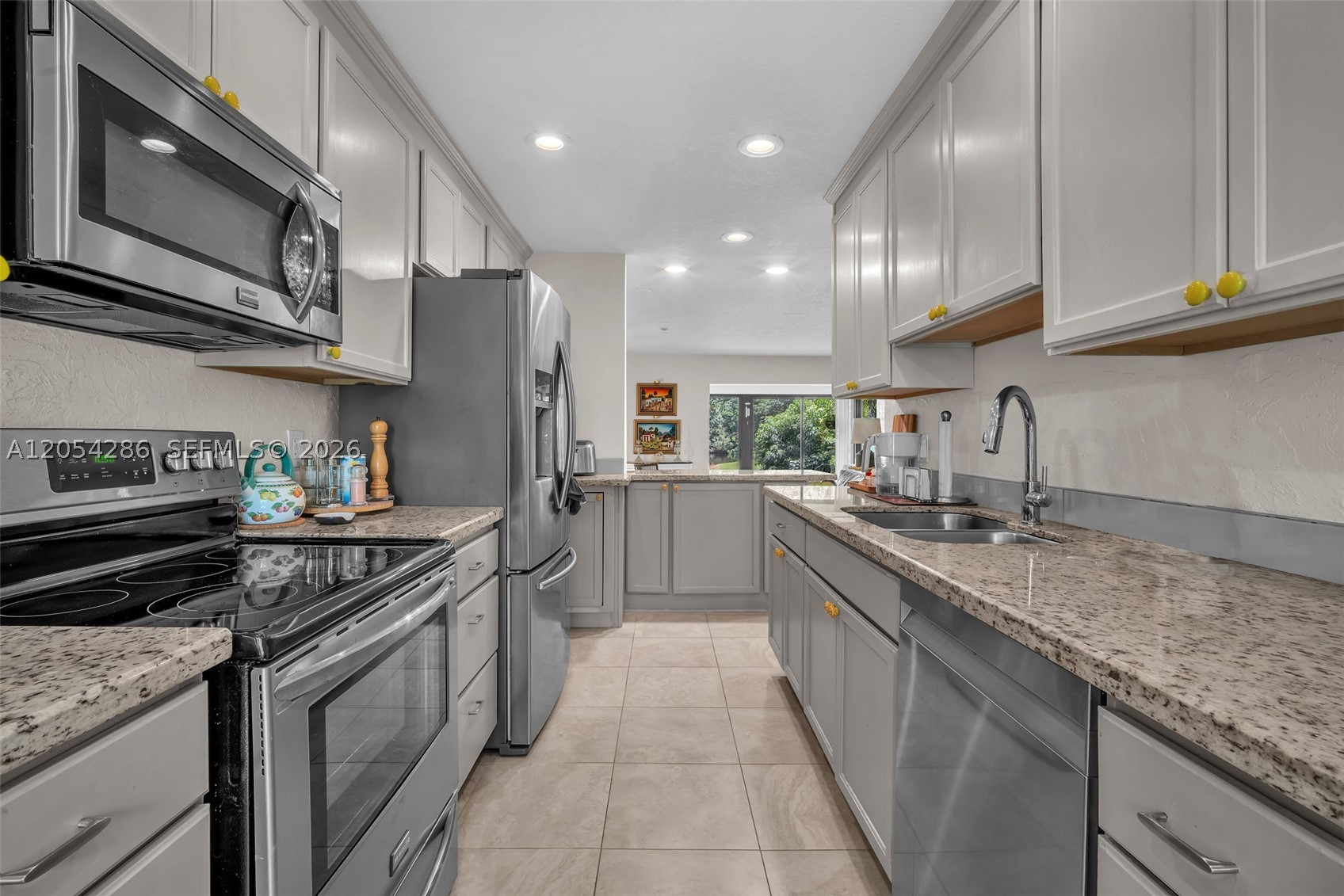 HORIZONS OF BOCA LAGO CON - Residential