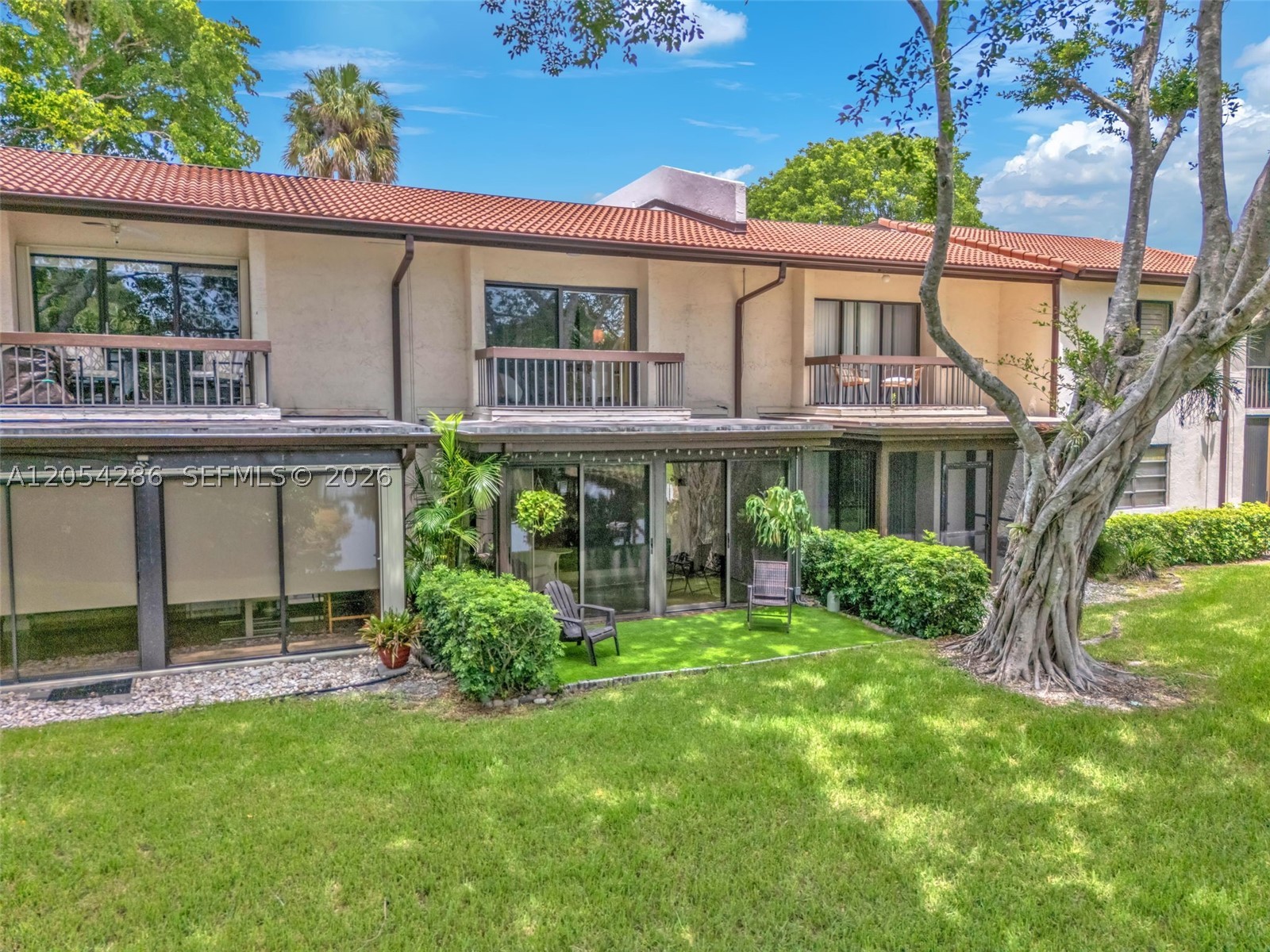 HORIZONS OF BOCA LAGO CON - Residential