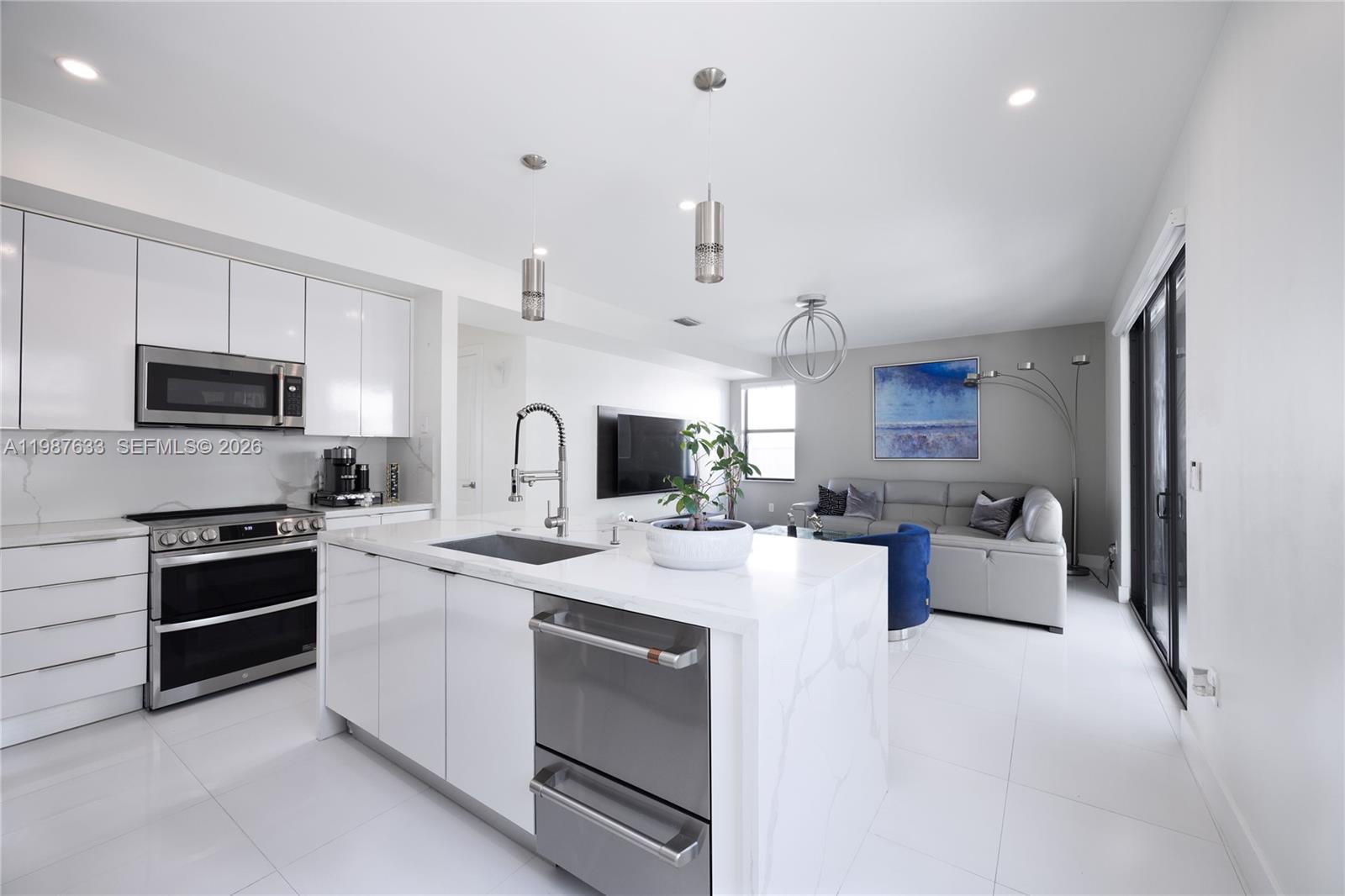 DAV MAR ESTATES - Residential