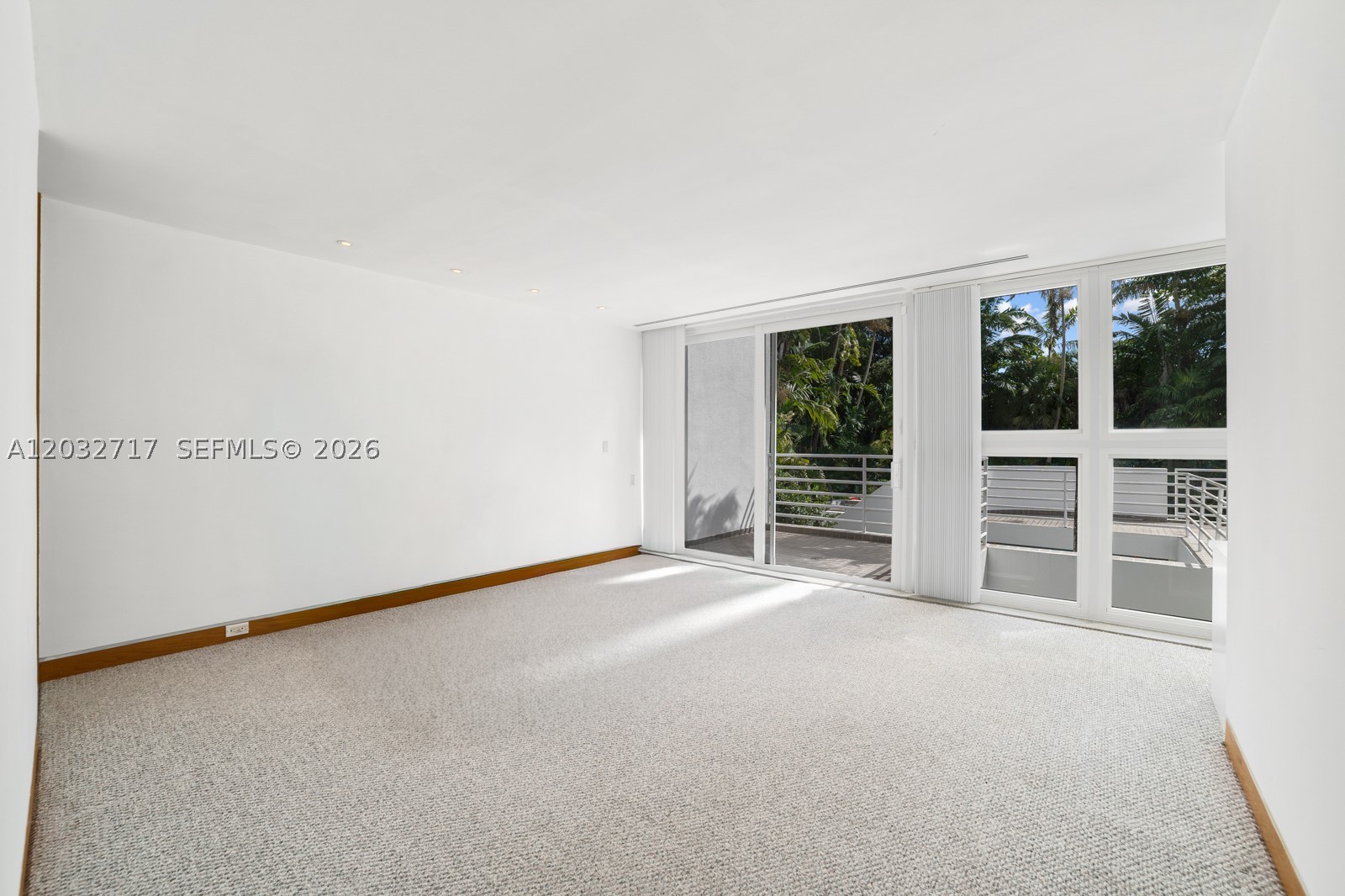 MANGO BAY - Residential Lease