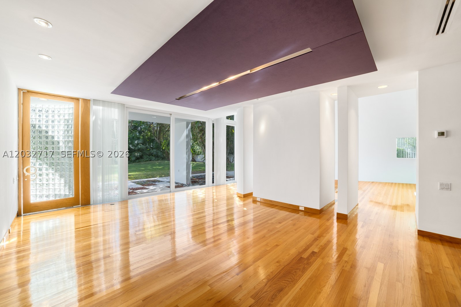 MANGO BAY - Residential Lease