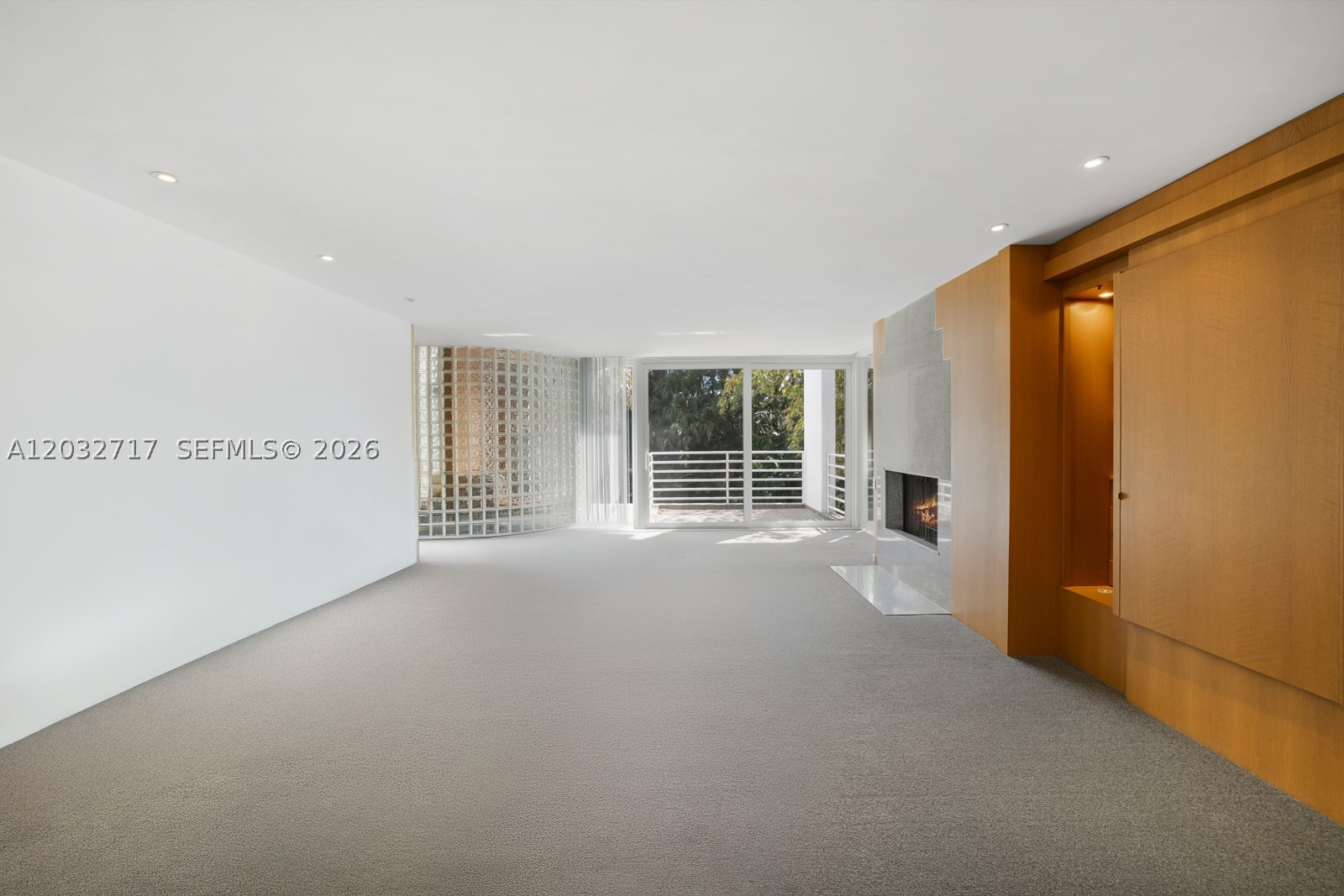 MANGO BAY - Residential Lease