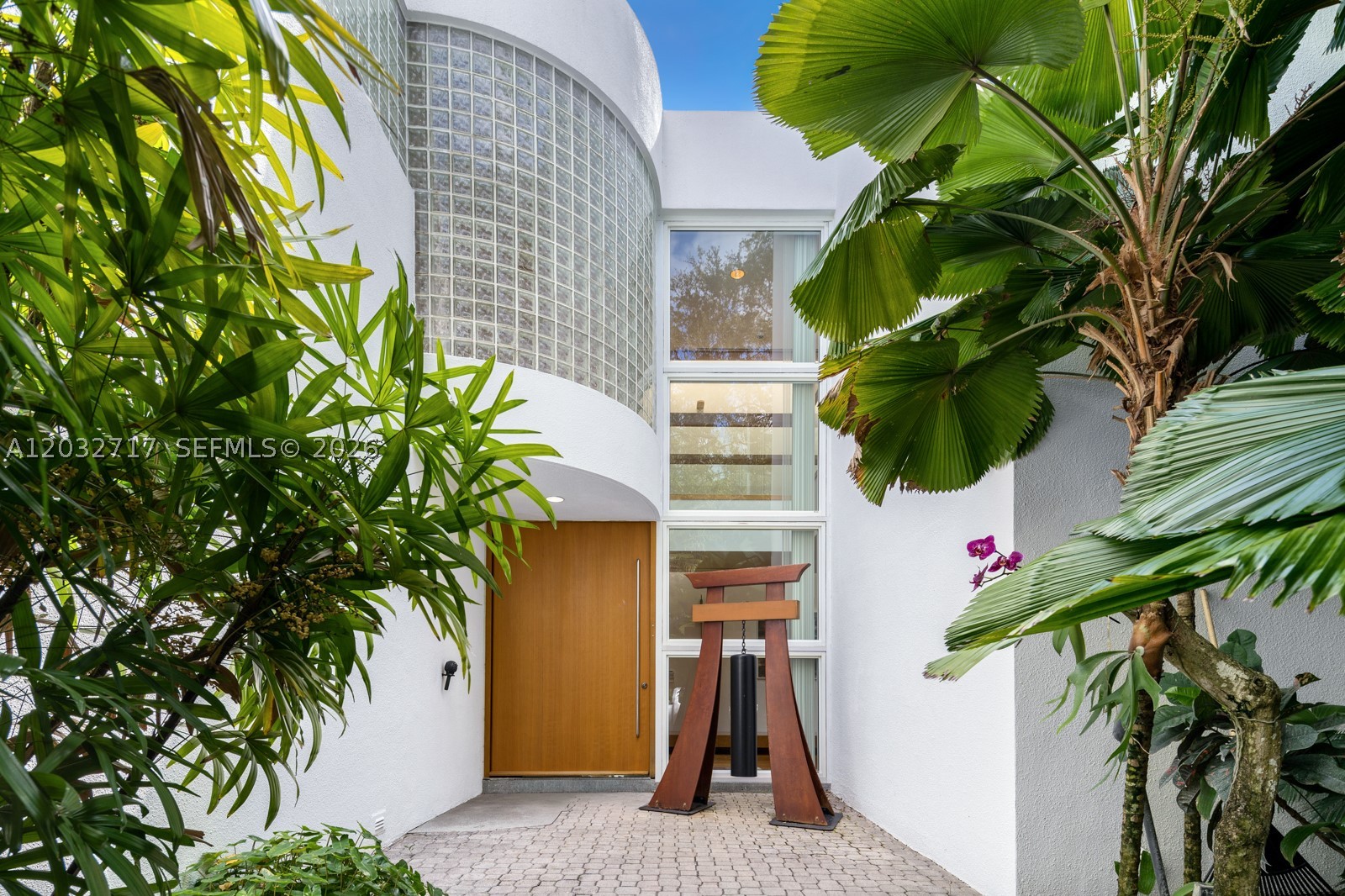 MANGO BAY - Residential Lease