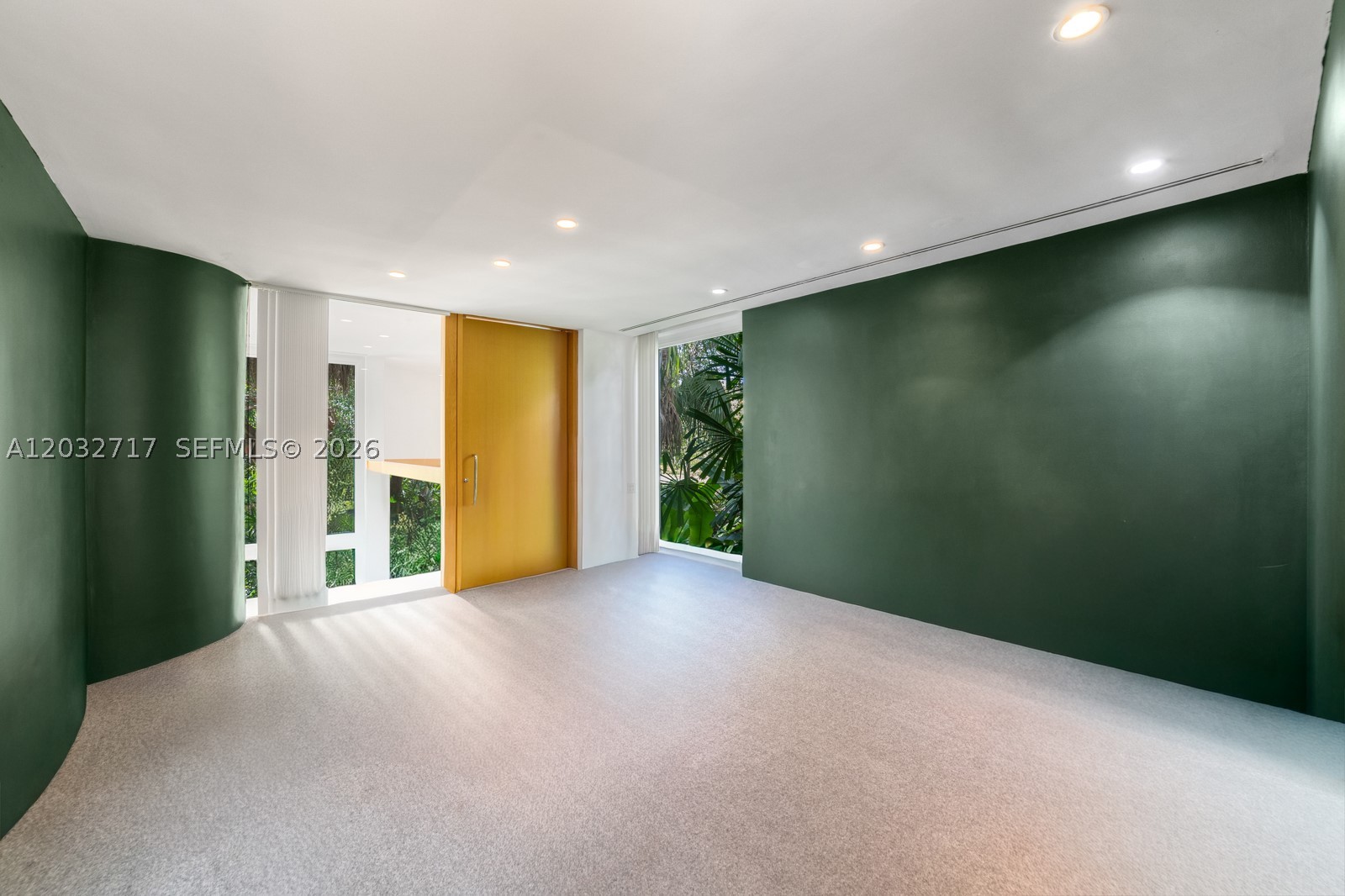 MANGO BAY - Residential Lease