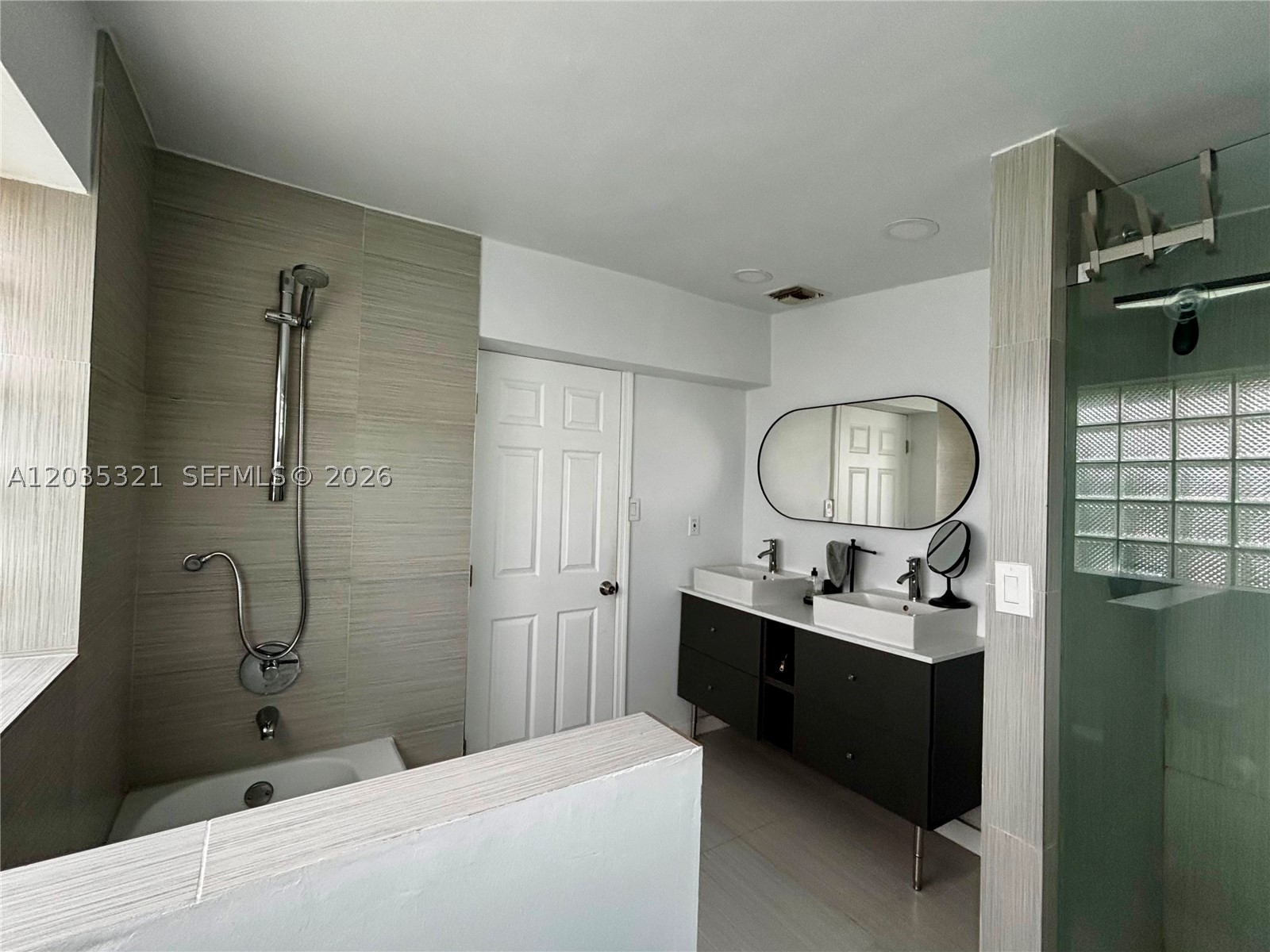 NORMANDY GOLF COURSE - Residential