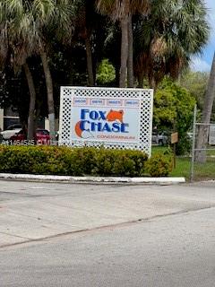 Fox Chase gated and quiet community. This complex has great convenient location near major highways have amenities including tennis courts and pool.
The unit features 2 bedrooms, 2 bathrooms with spacious layout nice balcony includes a small storage.