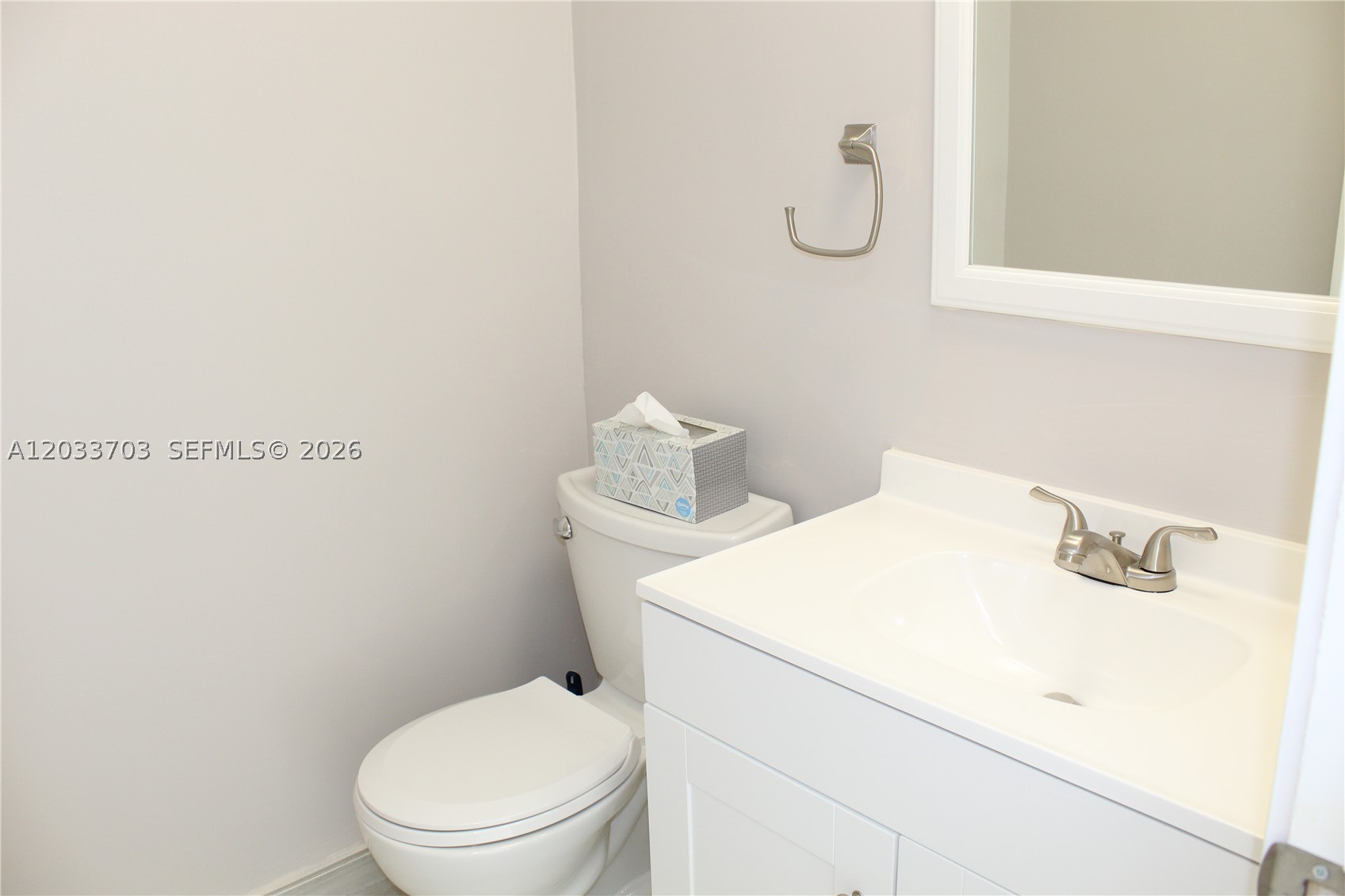 INTERNATIONAL CONDO - Residential Lease