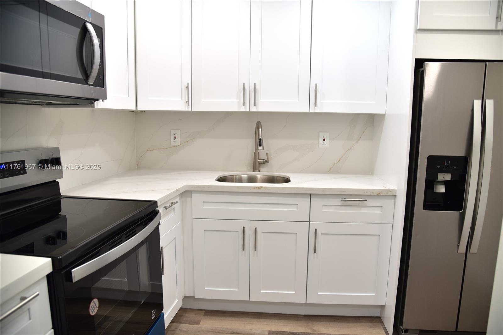 PALMETTO SPRINGS CONDO VI - Residential
