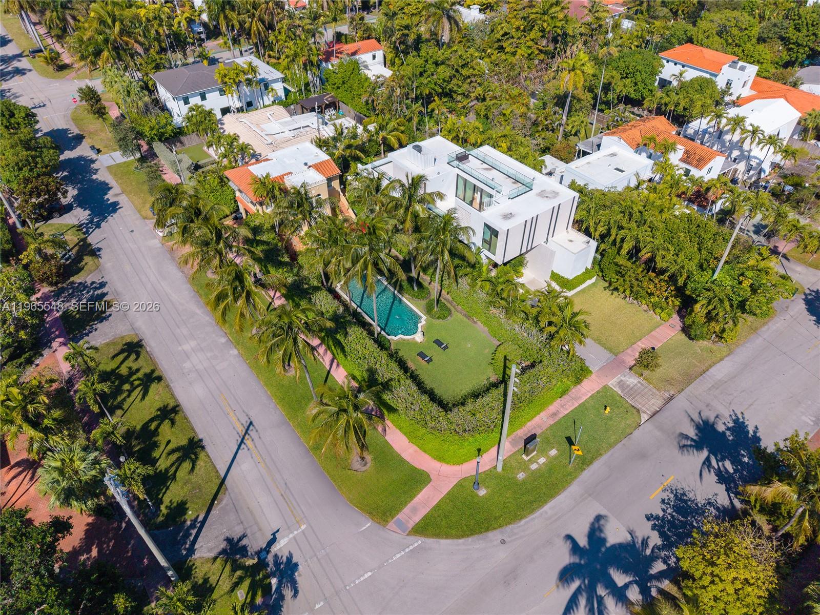 SURPRISE LAKE - Residential