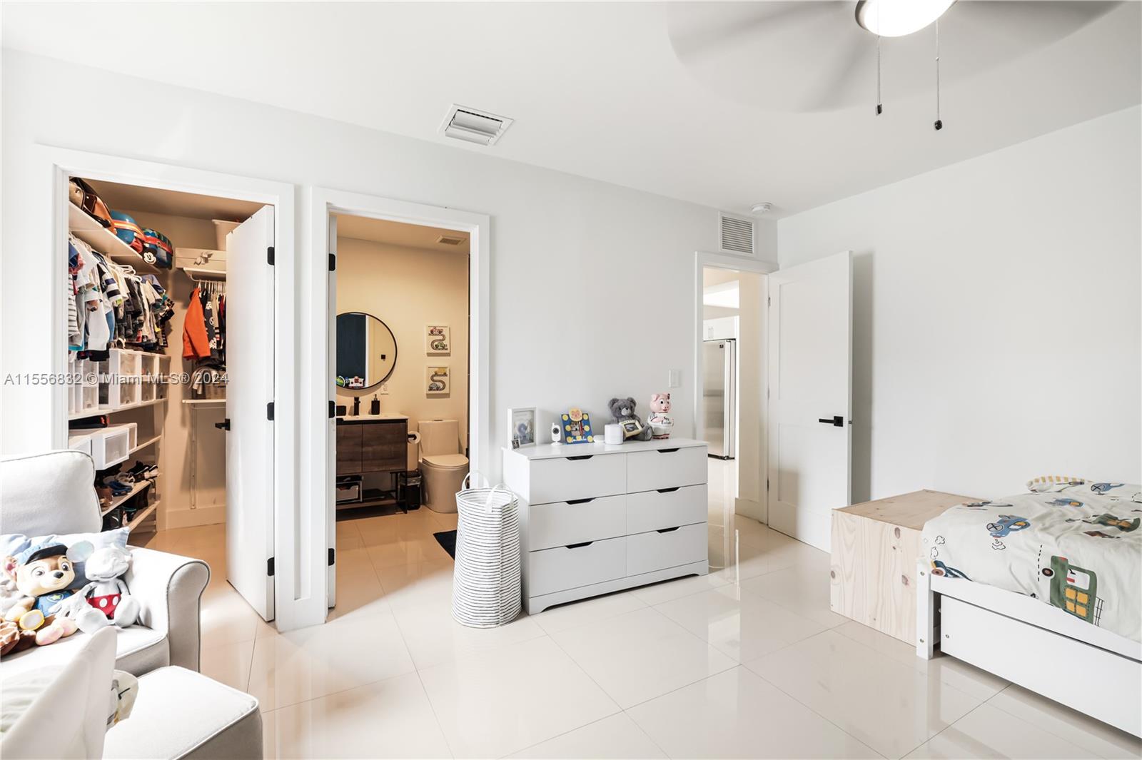BIRD ROAD TERRACE - Residential