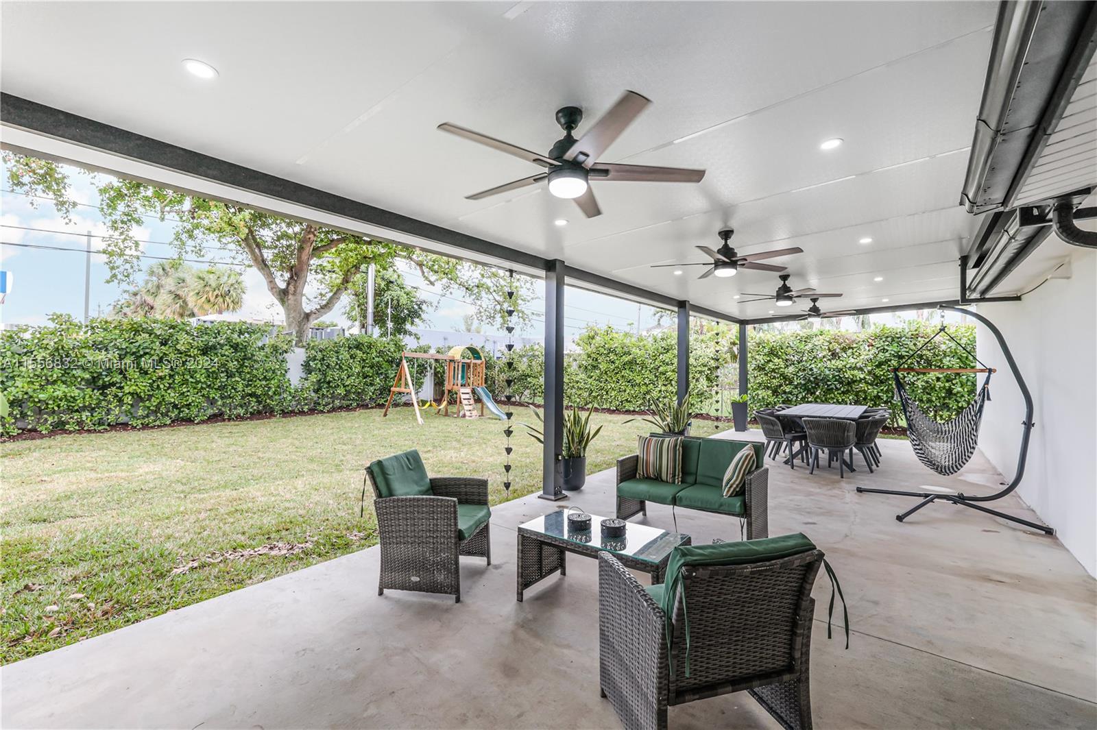BIRD ROAD TERRACE - Residential